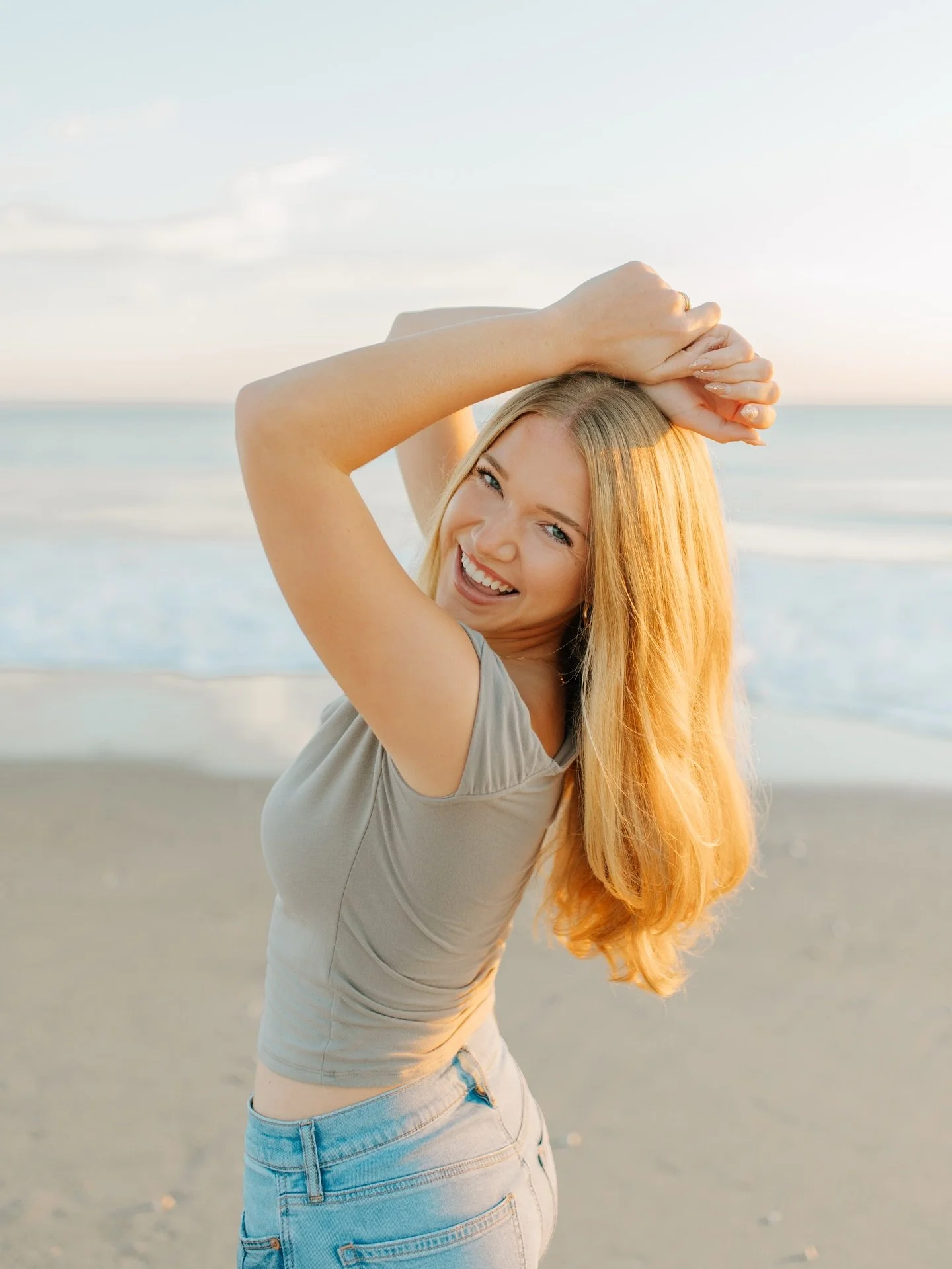 She woke up like this. At sunrise. Pure sunshine&hellip;inside and out. ☀️ 🎓☀️

.
.
.
.
.
.
.
.
Keywords 🏷️: Florida senior photographer, Space Coast seniors, beach senior portraits, sunrise senior session, Brevard County photographer, Melbourne FL