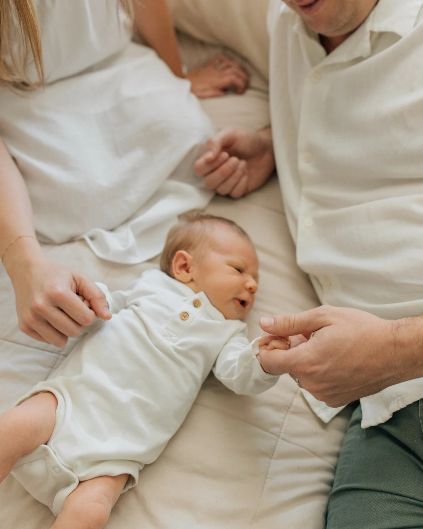 To the mamas worried about newborn photos 🤍

You don&rsquo;t need a spotless house.
You don&rsquo;t need to feel &ldquo;put together.&rdquo;
You don&rsquo;t need a perfectly sleepy baby.

You just need to love them.

Newborn sessions aren&rsquo;t ab