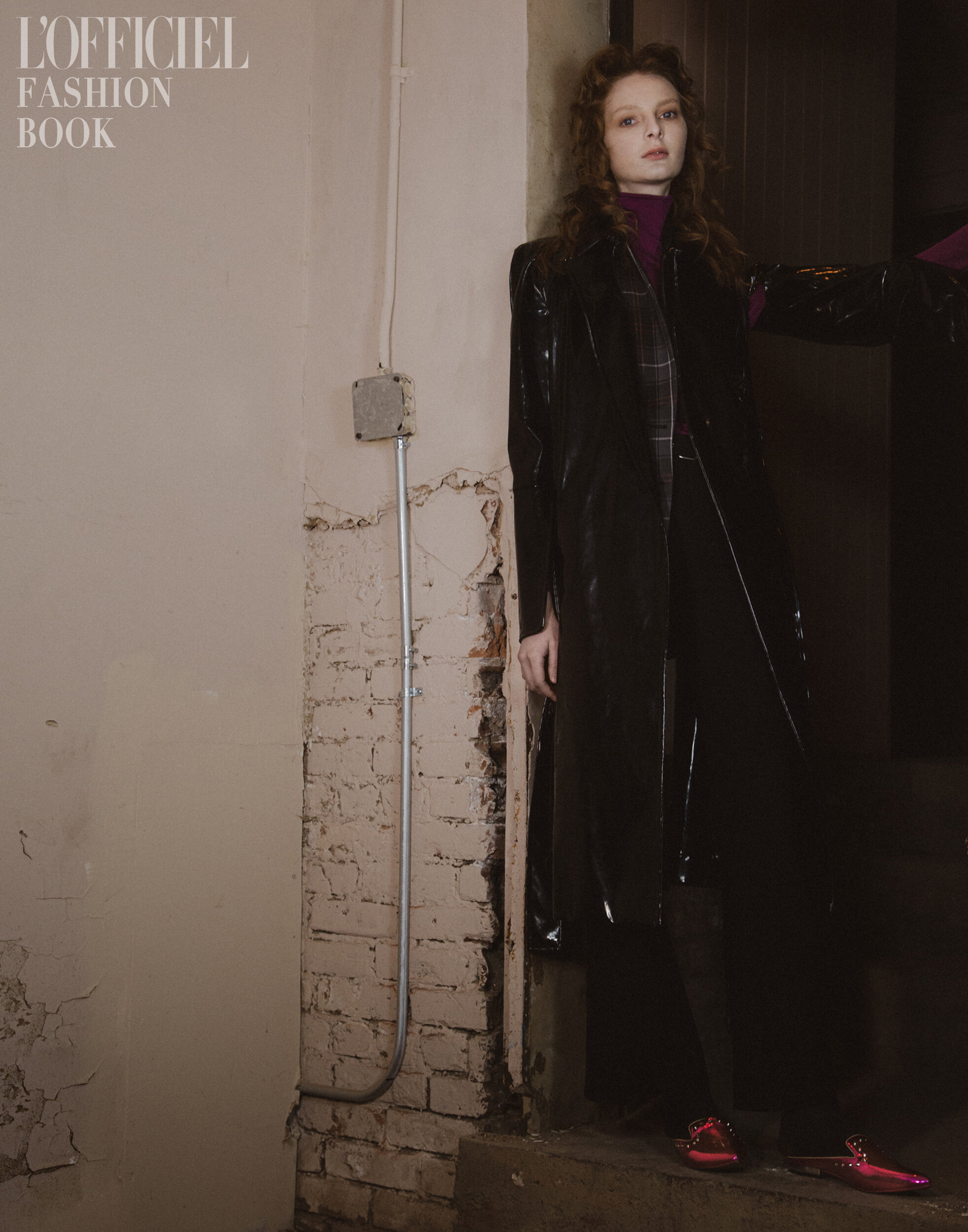 LOFFICIEL_FASHION_BOOK_PETROS_5.1.jpg