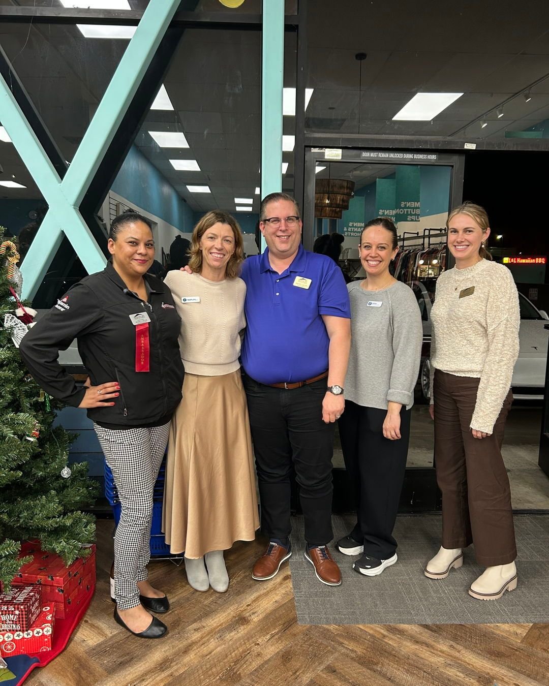 We had a delightful time hosting the @pleasanthillchamber Mixer last Thursday 🥳 We're so thankful for all those who attended and learned about the impactful work we do at Youth Homes Thrift Shop 🌟 And so lucky to be connected to many amazing profes