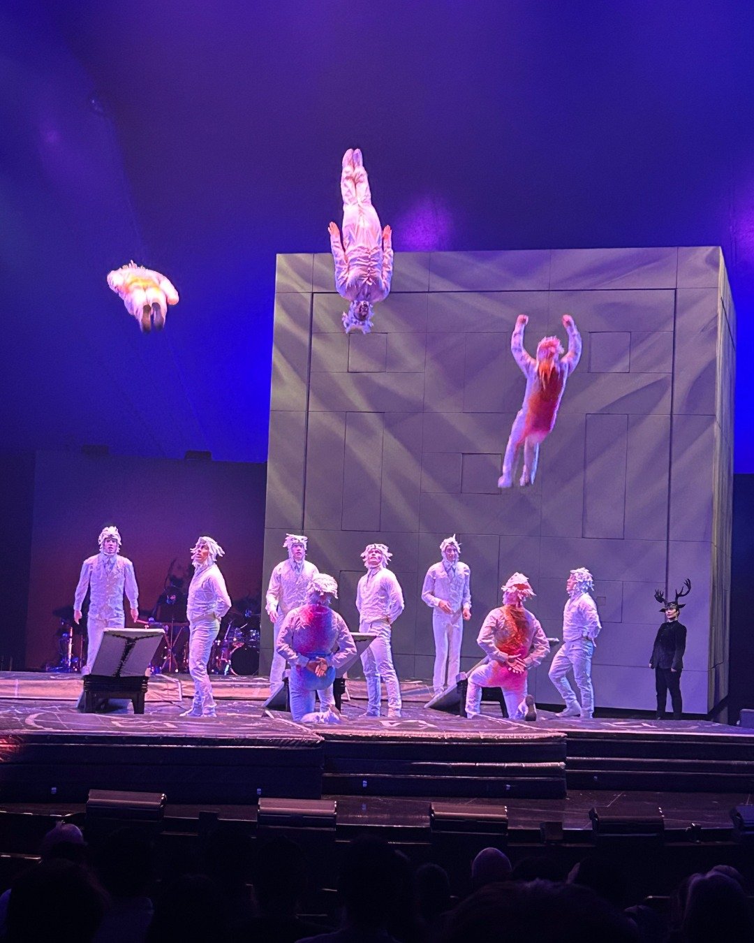 Thanks to our incredible donors, youth and their support teams were transported into a world of color, music, and breathtaking acrobatics during a magical night at Cirque du Soleil in San Francisco 🌃 It was an amazing evening that, for many, was a f