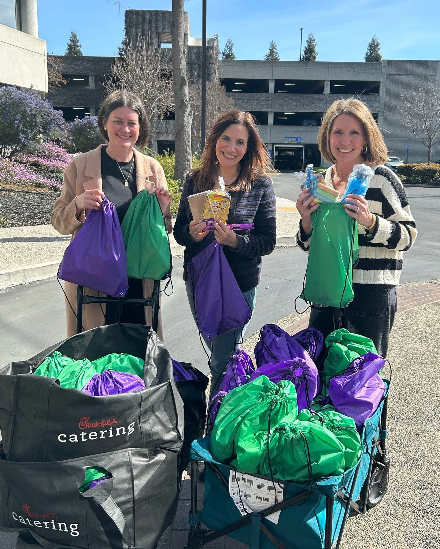 A big thank you to Emily and her team from @packpray for putting together amazing summer activity bags for our youth ☀️

We especially love that Emily is teaching her children - and many others - from a young age that service can be fun and rewarding