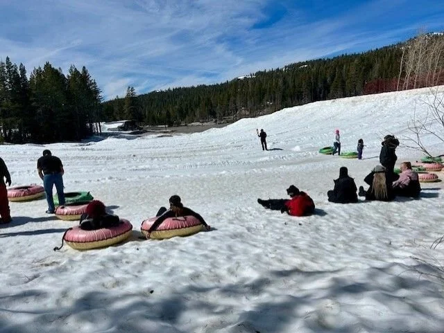 &ldquo;I&rsquo;m building my resilience!&rdquo; One client said while climbing a snowy hill - and that's just a small part of the magic of Youth Homes snow days ☃️ 

9 of our clients experienced something incredible, many of them seeing snow for the 