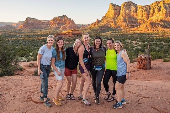 Into the Wild: Sedona 🏜️ 
Yoga Edition 🧘&zwj;♀️ 

Well it&rsquo;s true what they say! Sedona really is magical. Especially on an ITW retreat with super rad women. And especially when this particular retreat was a yoga edition 😉 Our mornings began 