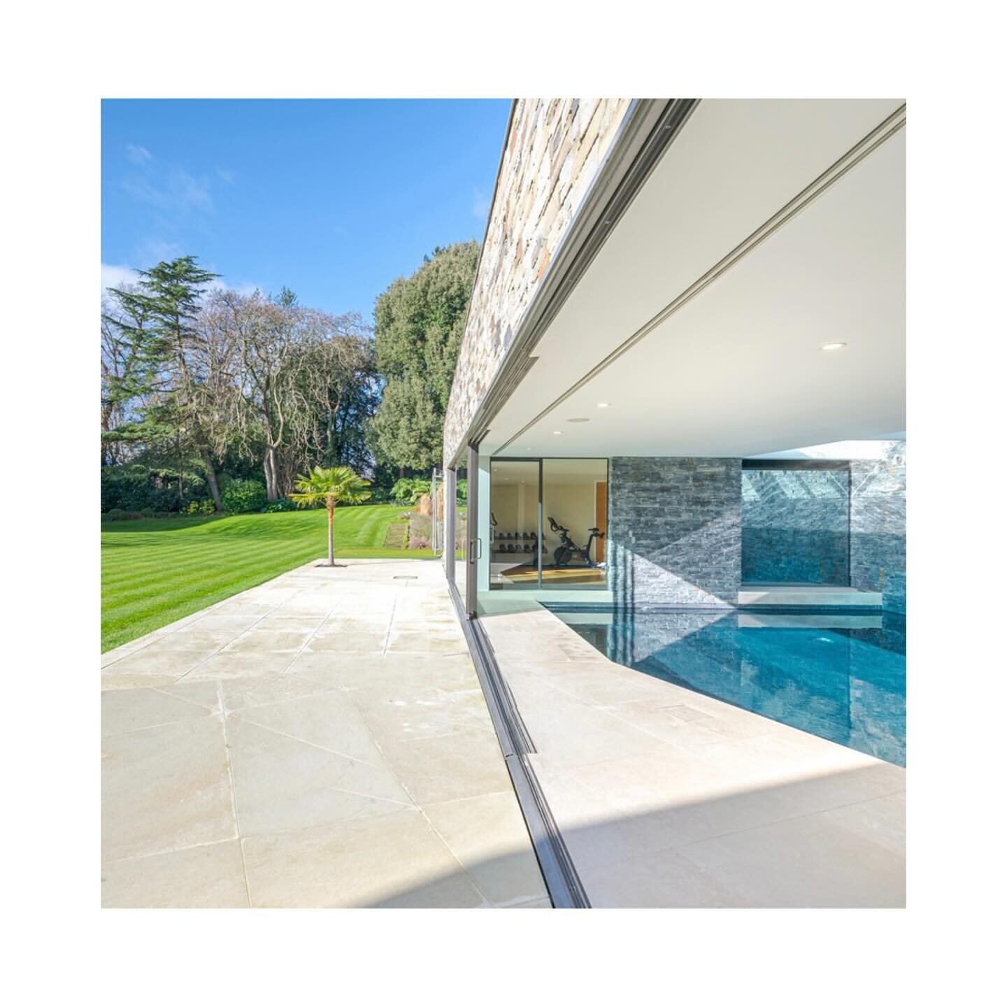 We are excited to announce our gorgeous latest property&hellip;

Kingston Glass House
📍Kingston, London KT2

A light and spacious contemporary home that is architecturally designed. It has an indoor/outdoor swimming pool with a gym, a huge open kitc