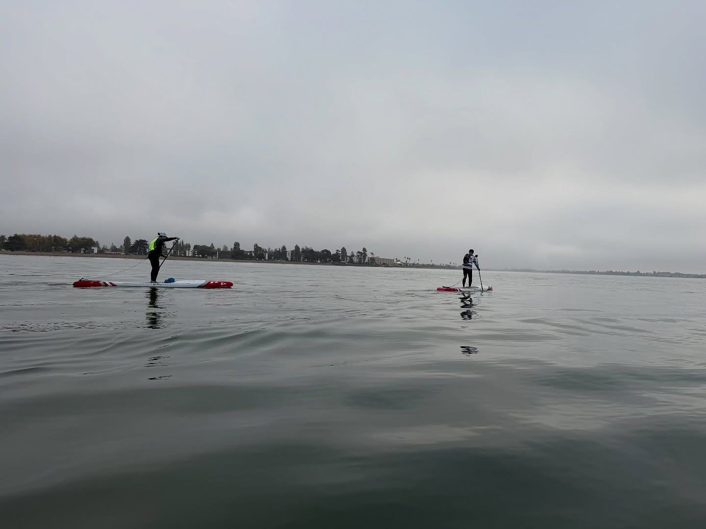 Did we mention we paddle a lot? While not all paddles are planned way in advance, we can get together by making a quick &ldquo;let&rsquo;s paddle Saturday morning! Meet you at the dock at 9 am&rdquo; on our WhatsApp channel.
A recent oaddle out to Ba