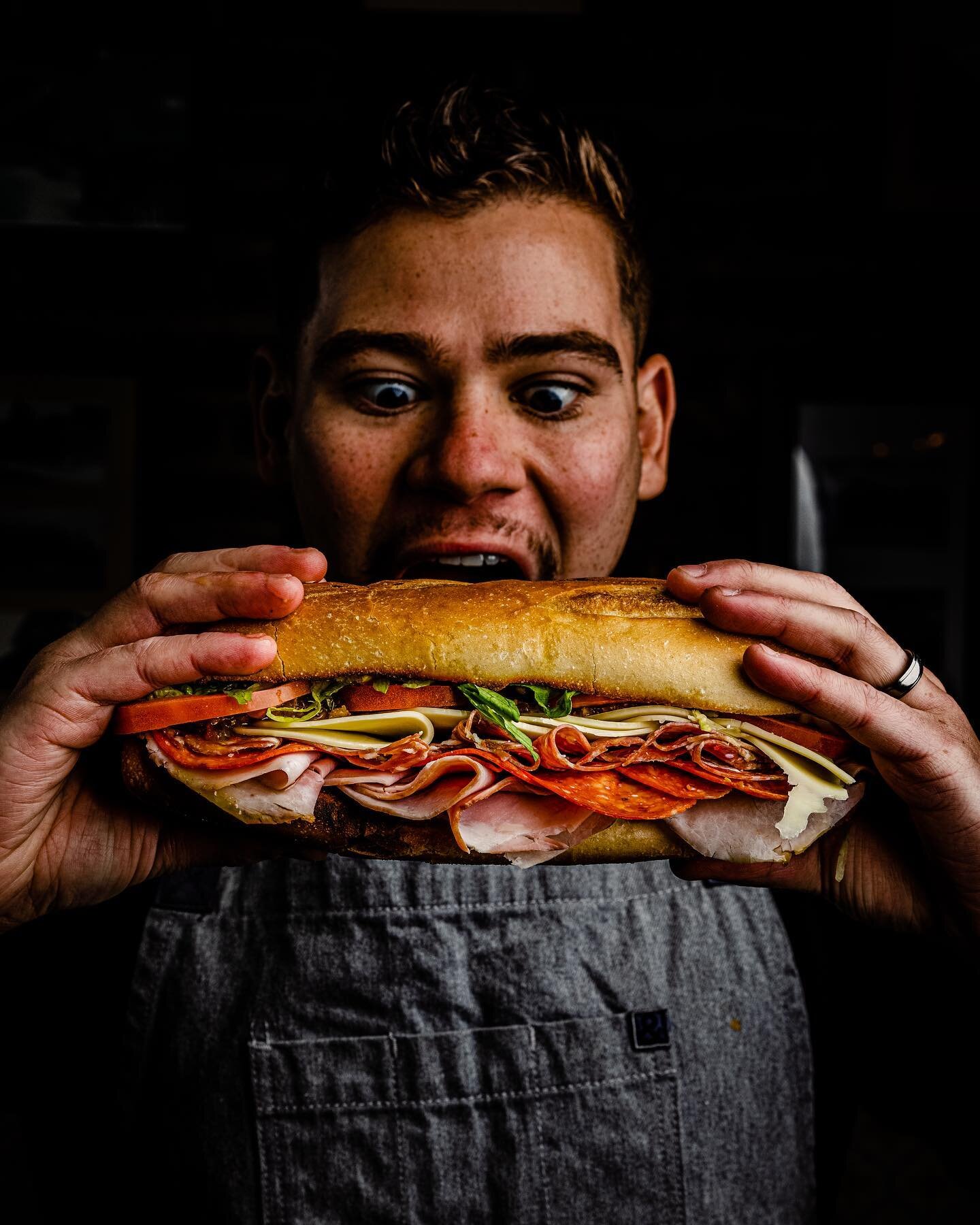 COMBO ITALIANO
.
Salami Picante, Ham, Pepperoni, Provolone, Cherry Pepper Relish, Lettuce, Tomato, House Dressing, Toasted Italian Bread
.
#PSwelovepizza #pizzashop #hudsonvalley #newburgh #newburghny #hudsonvalleyeats