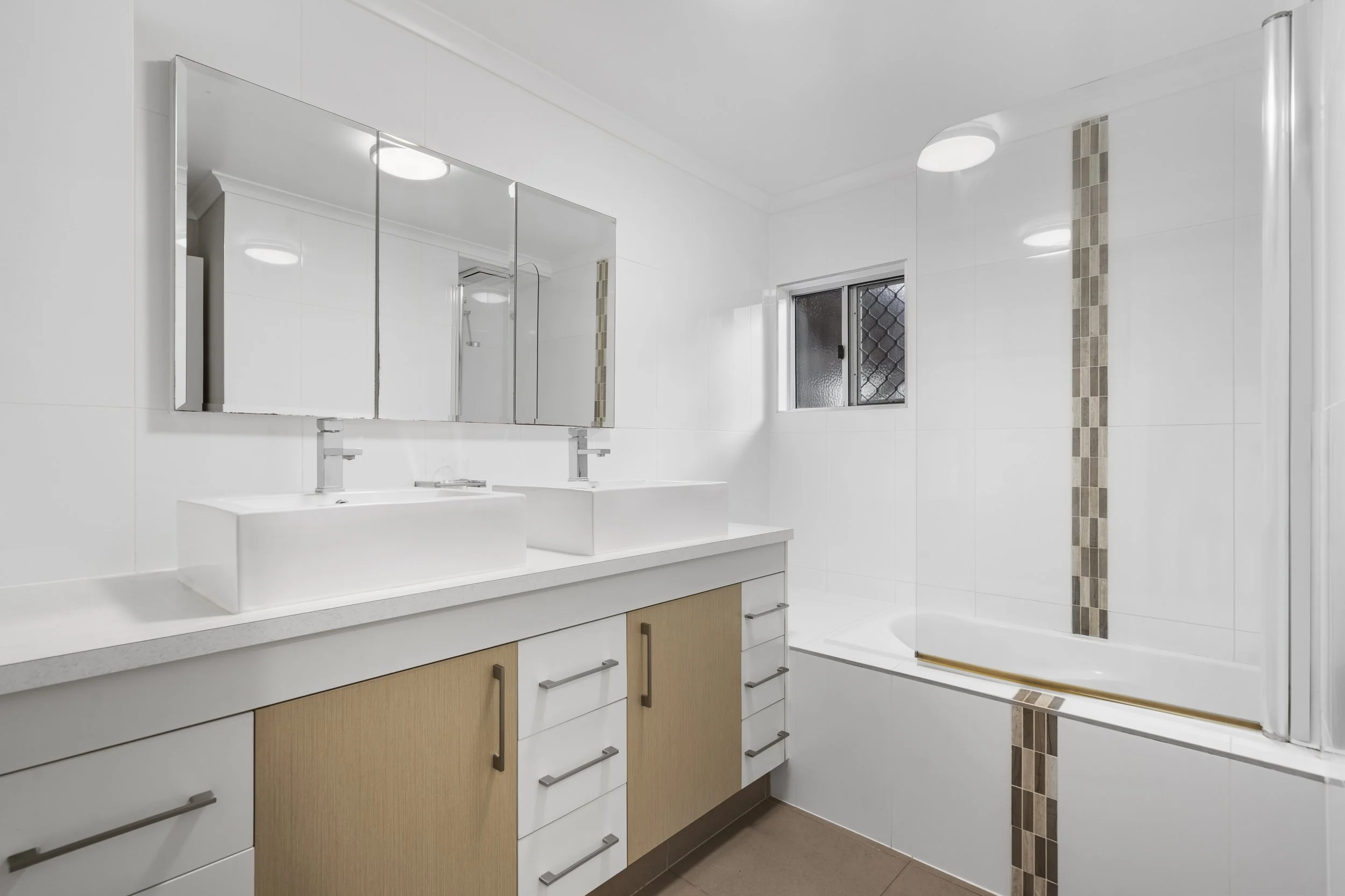 2-3 Lapworth Rd, Chuwar QLD 4306, Australia (9).jpg