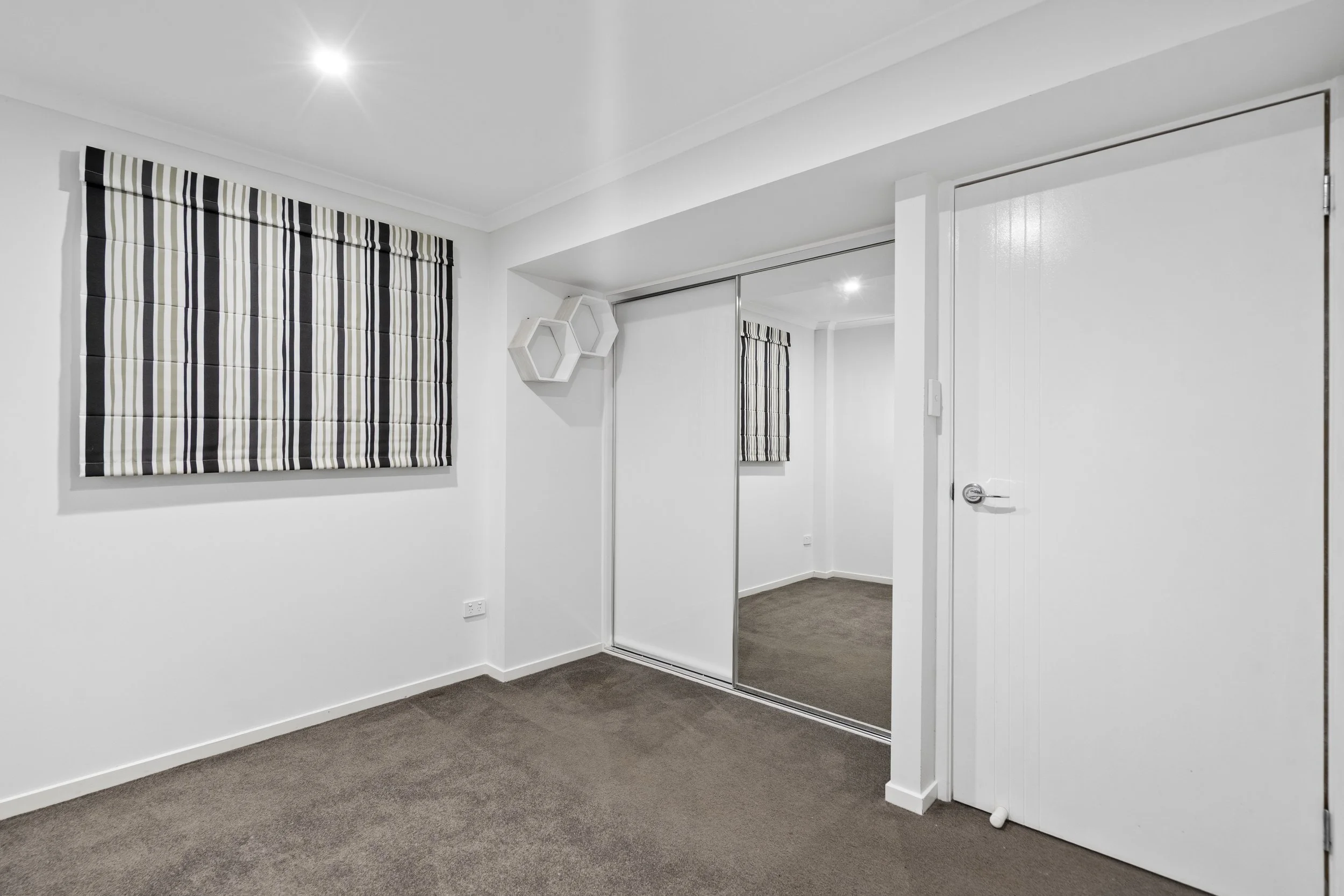2-3 Lapworth Rd, Chuwar QLD 4306, Australia (10).jpg