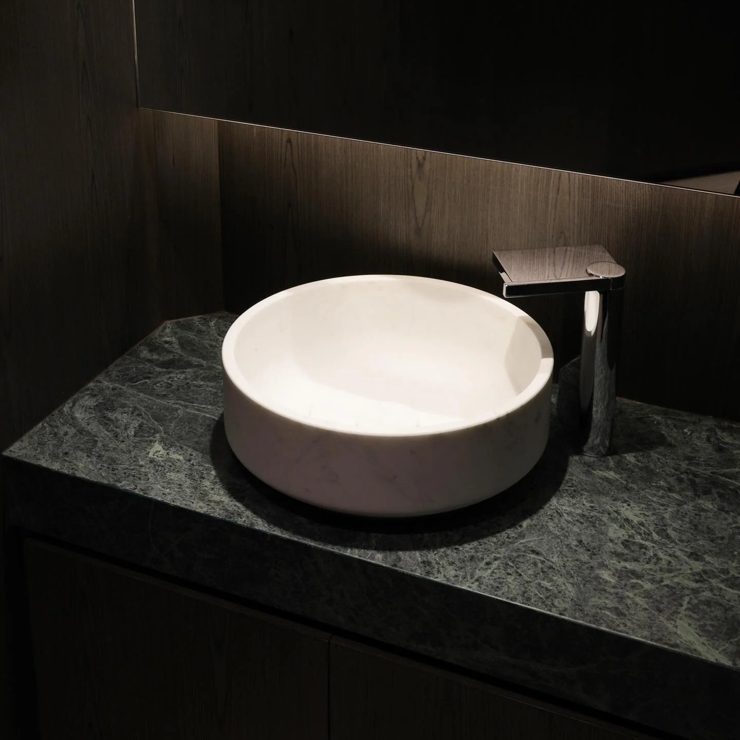 Ba&ntilde;o de visitas proceso 

Distribuci&oacute;n | Dise&ntilde;o | Supervisi&oacute;n | Styling. 

Fotograf&iacute;as @alejandro_ramoroz 

.
.
.
.
#interiorismo #interiorismoresidencial #dise&ntilde;odeinteriores #arquitecturadeinteriores #arquit