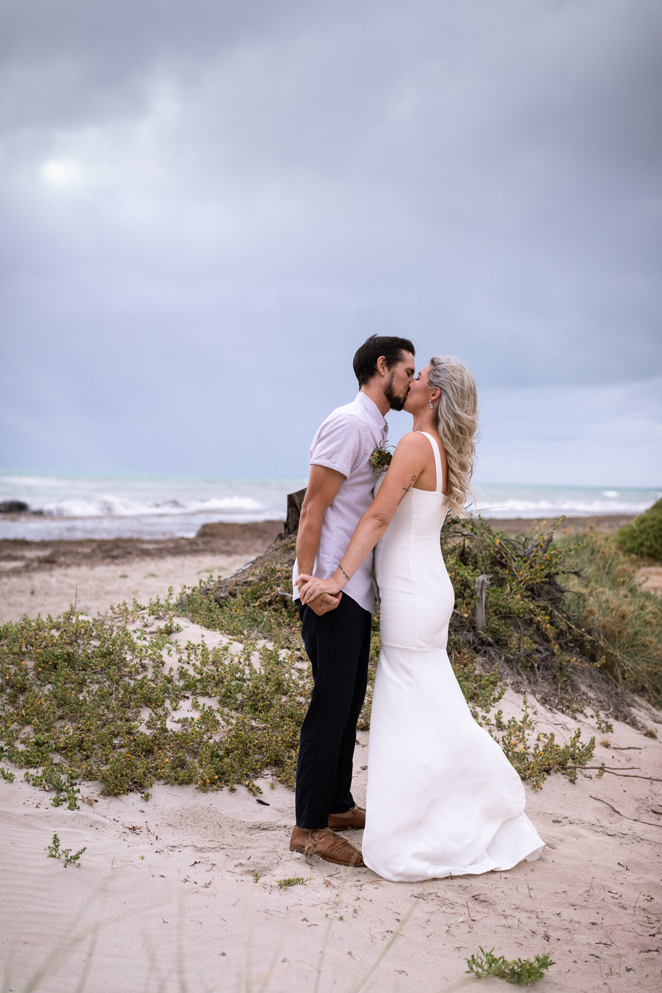 Skyla & Kym wedding beach photos.jpg