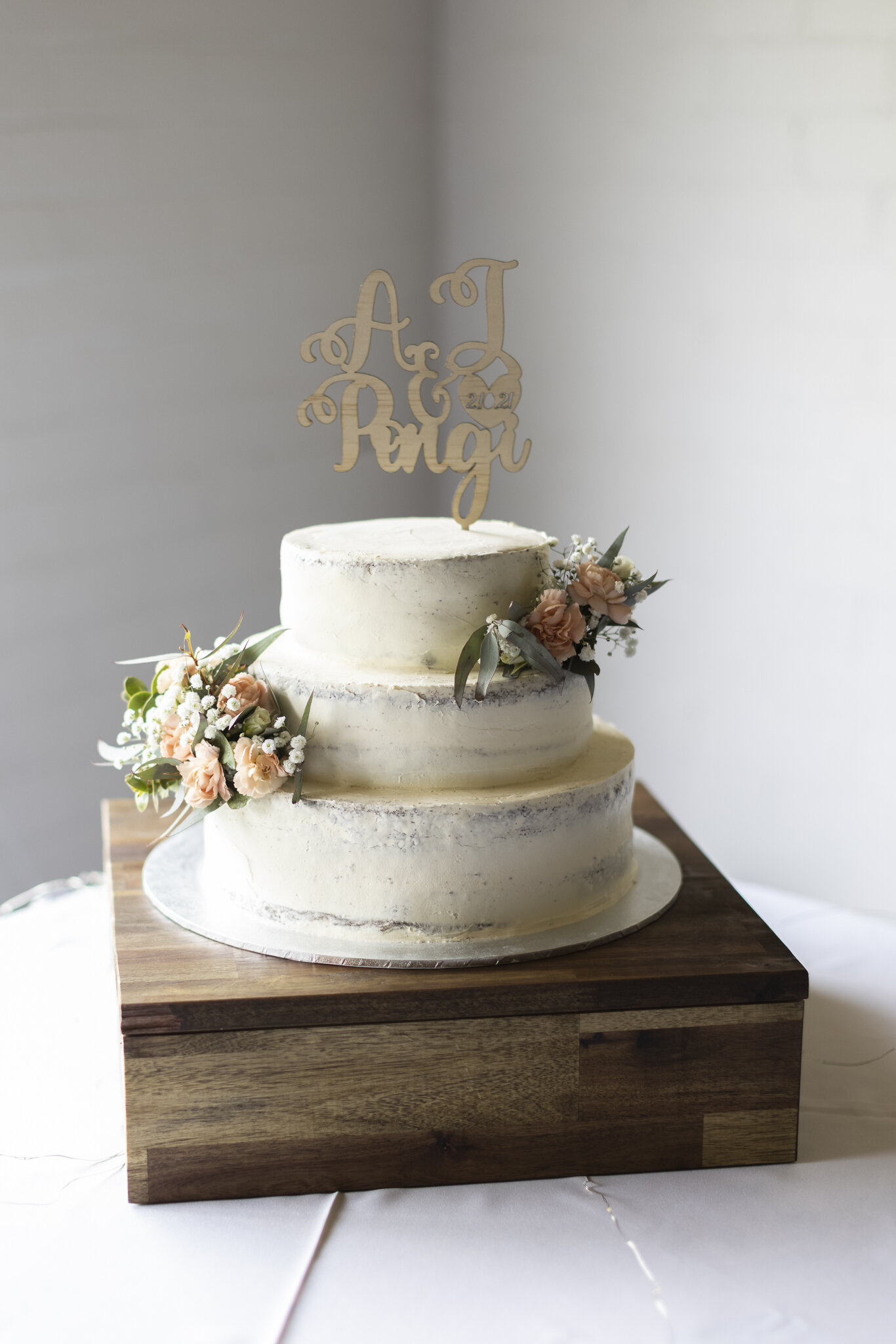 Wedding cake photography Geraldton.jpg
