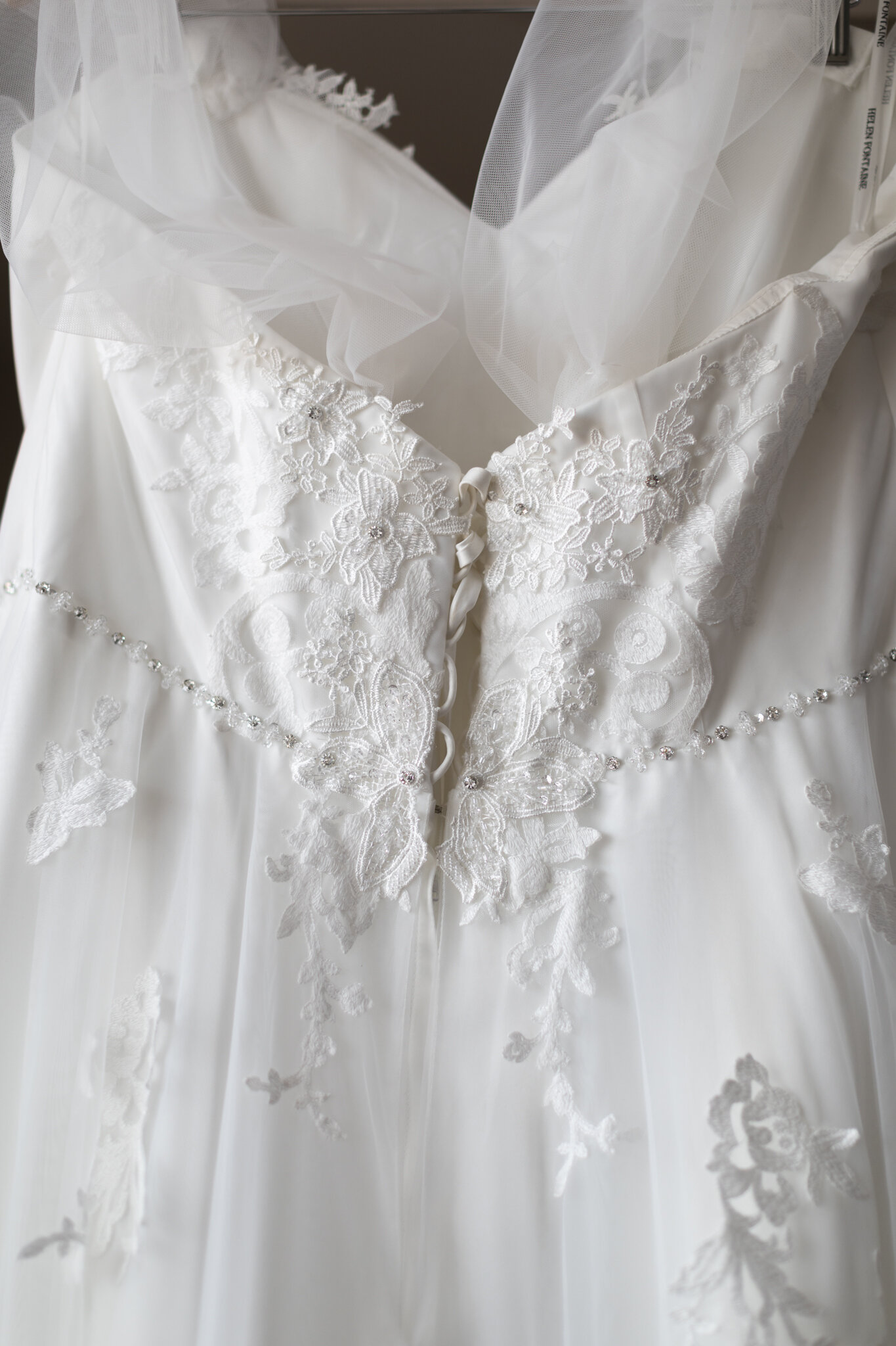 Wedding dress photography Geraldton.jpg