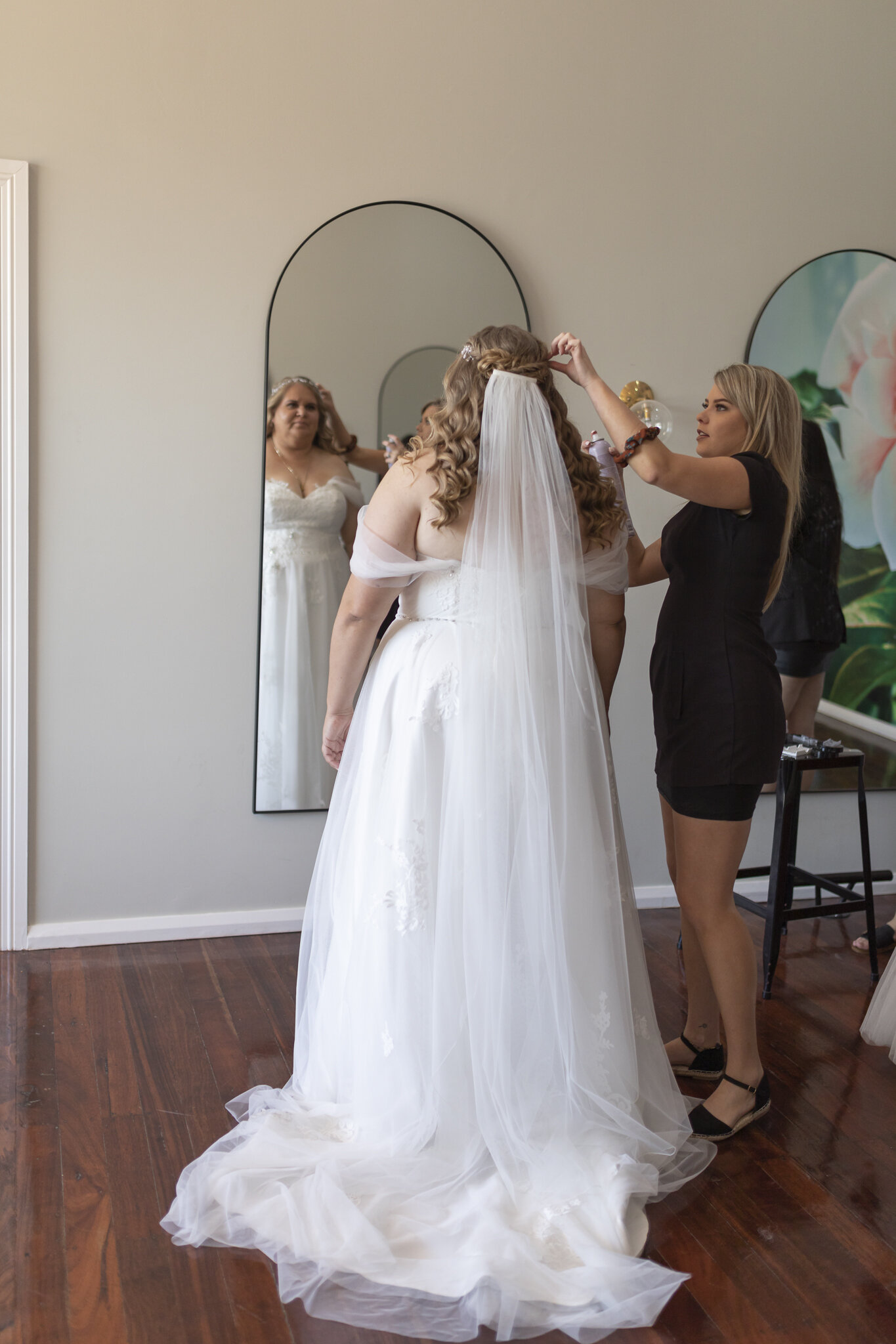 Bride and hair dresser Hot Locks Geraldton Wedding photography.jpg