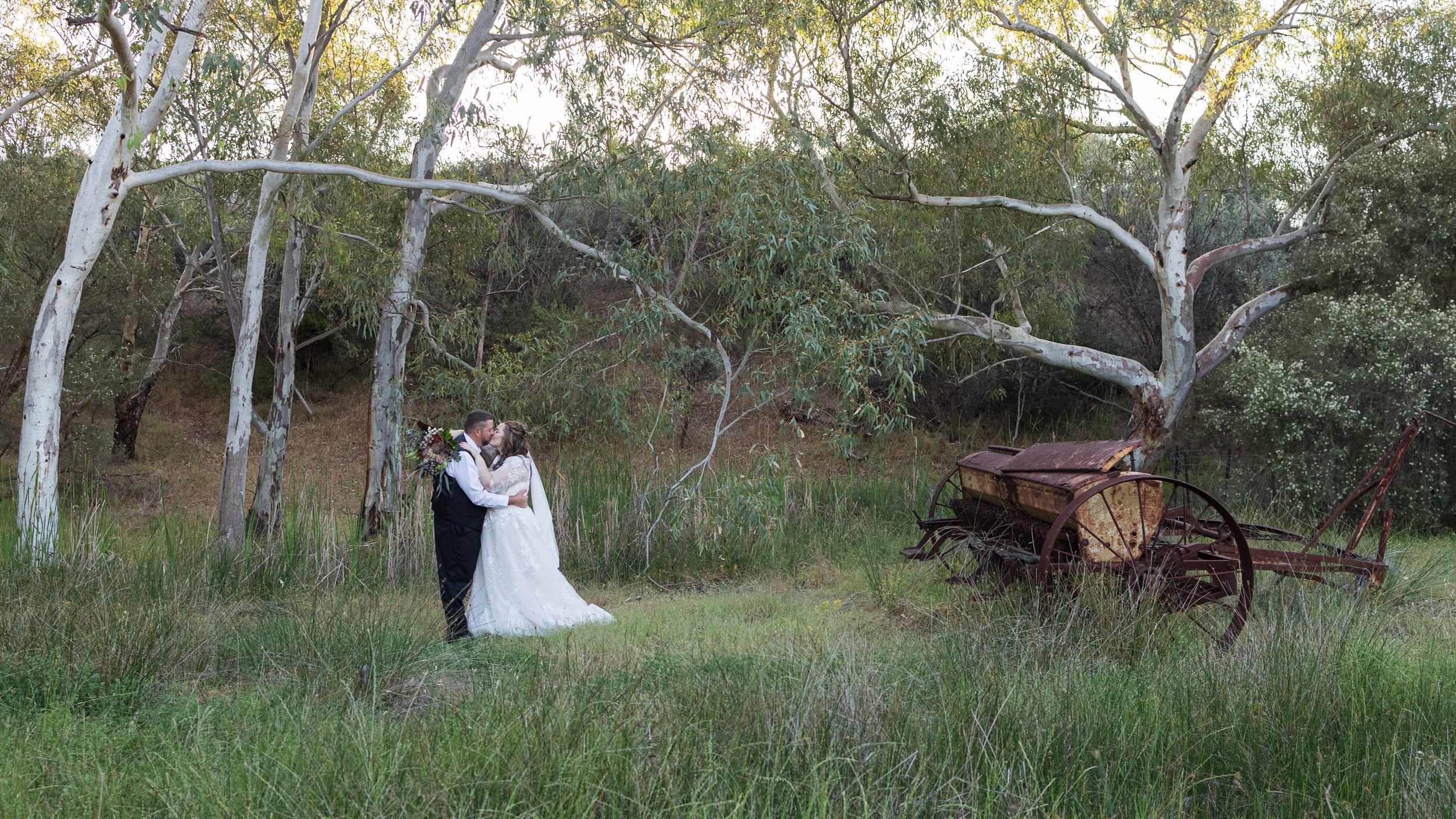 Wedding photography Geraldton - Country wedding.jpg