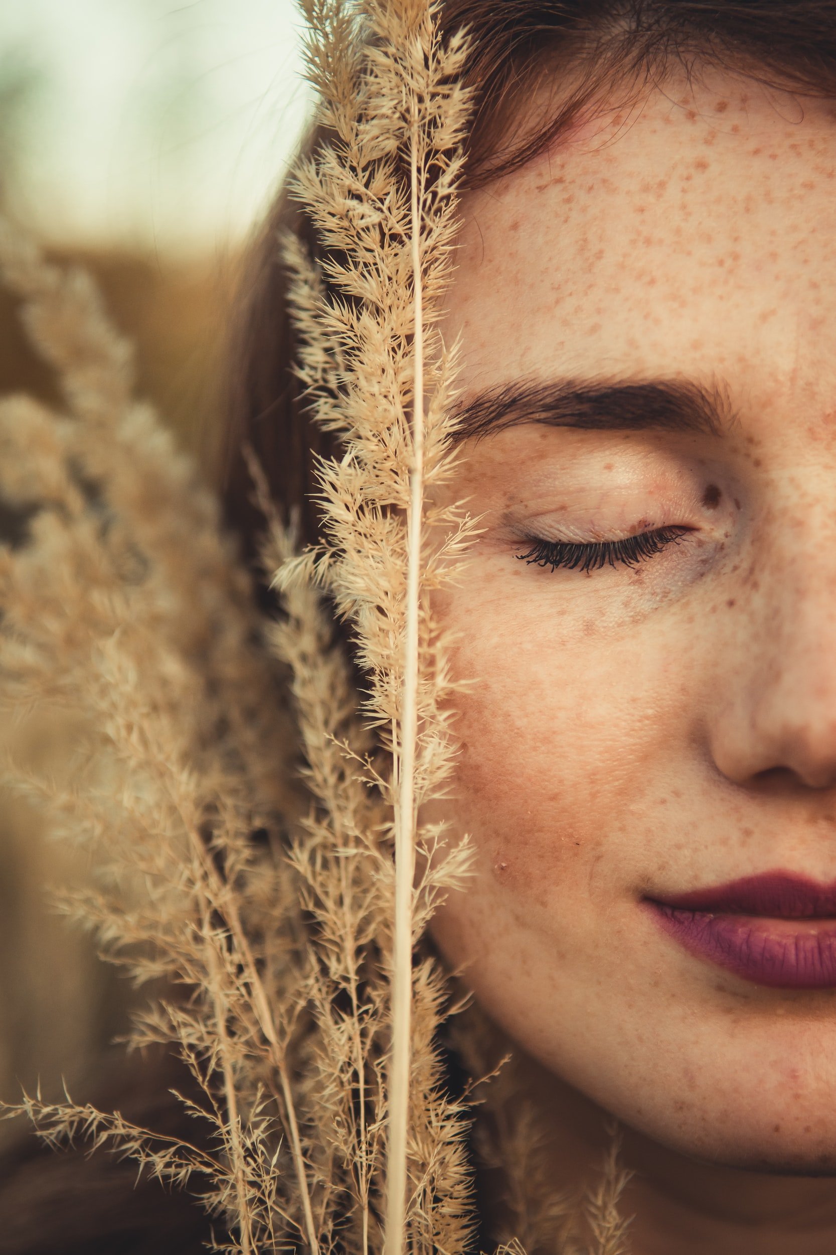 #92: Acne and the Skin Microbiome with Yug Varma