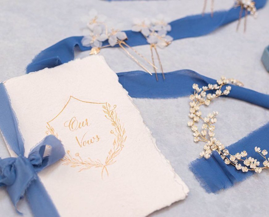 Creating vow books is always a great experience for me. I have the honour of pairing handmade paper with hand-dyed silk ribbons to create a memorable keepsake. 

What more could I ask for!! 

Photography: @camilledizyphotography 
Hair accessories: @m