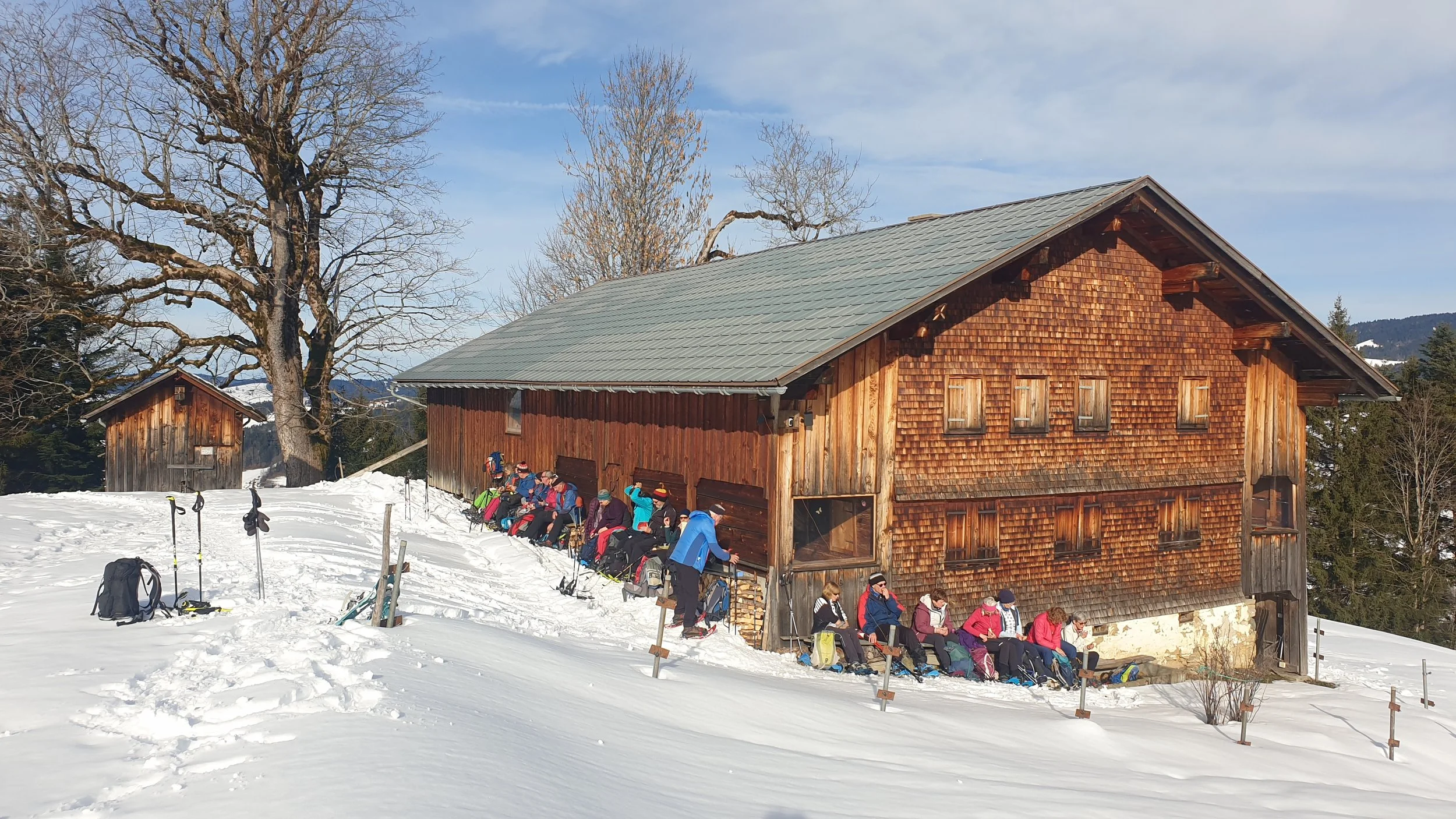 Schneeschuhtour startet mit Überraschung