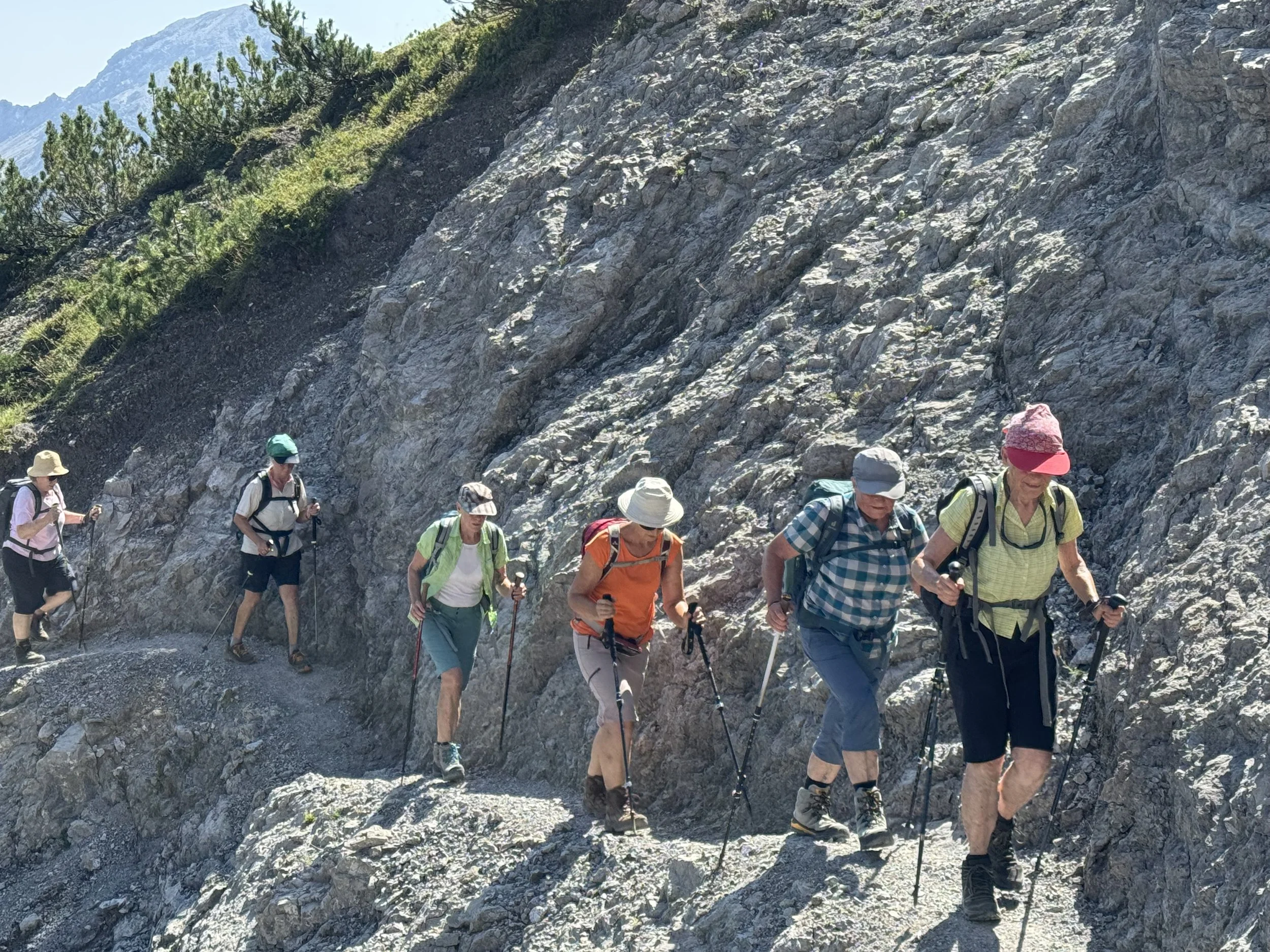 Auf anspruchsvoller Wanderung von Malbun auf den Schönberg mit Abstieg übers „Bärgi“ 