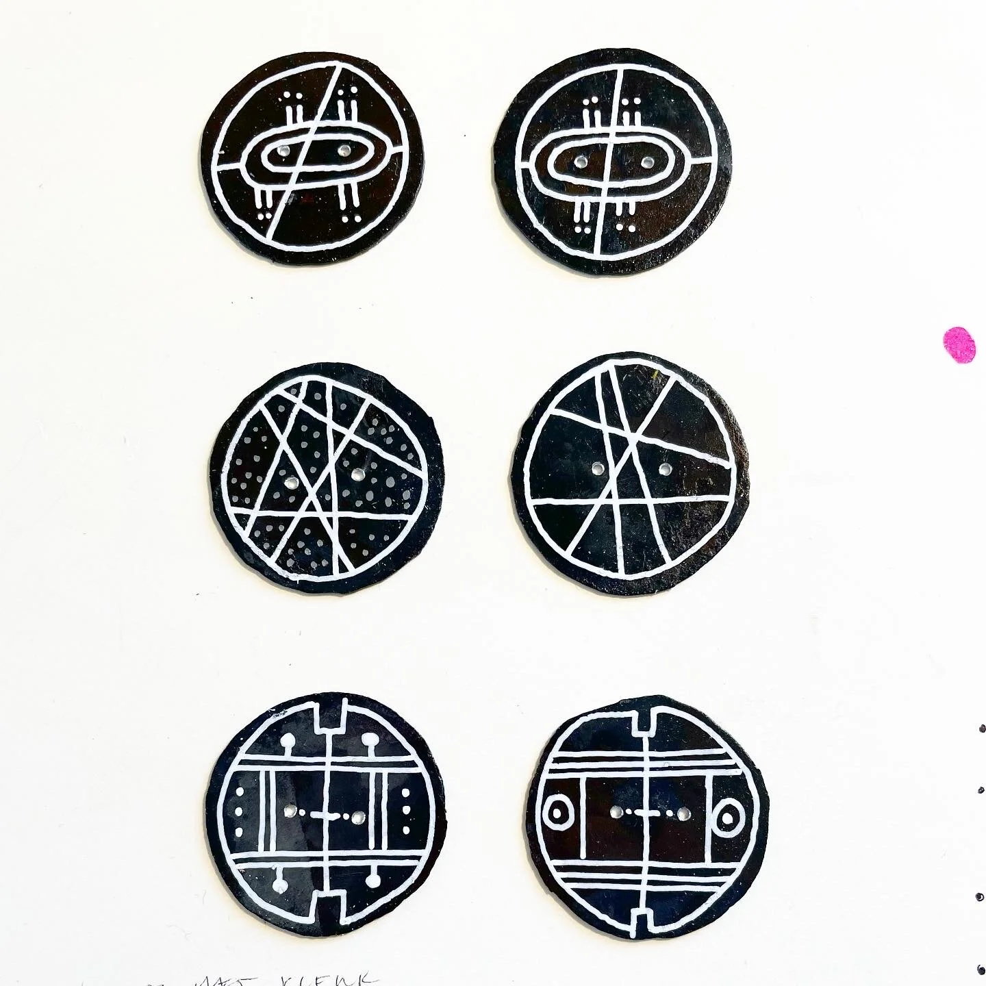 buttons made of zinc and paint - not washable, so it is only suitable for coats and other garments you dry clean