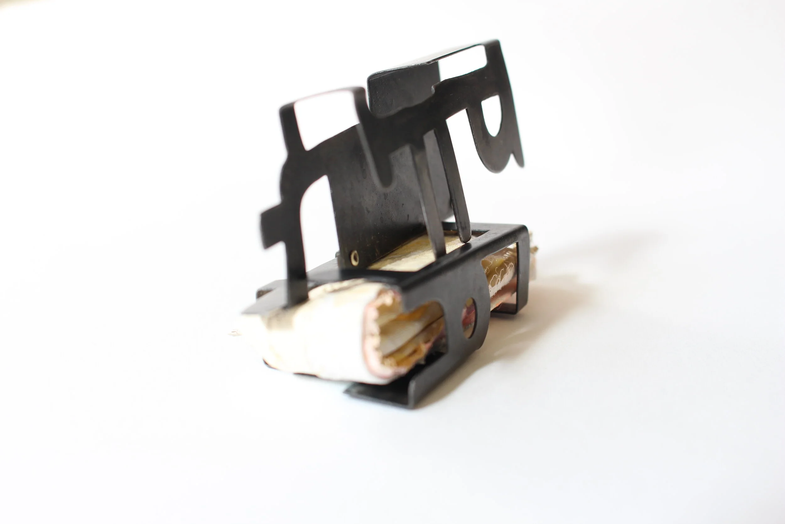 Barkácslak I. - Materials: steel, silver, brass, canvas, paint