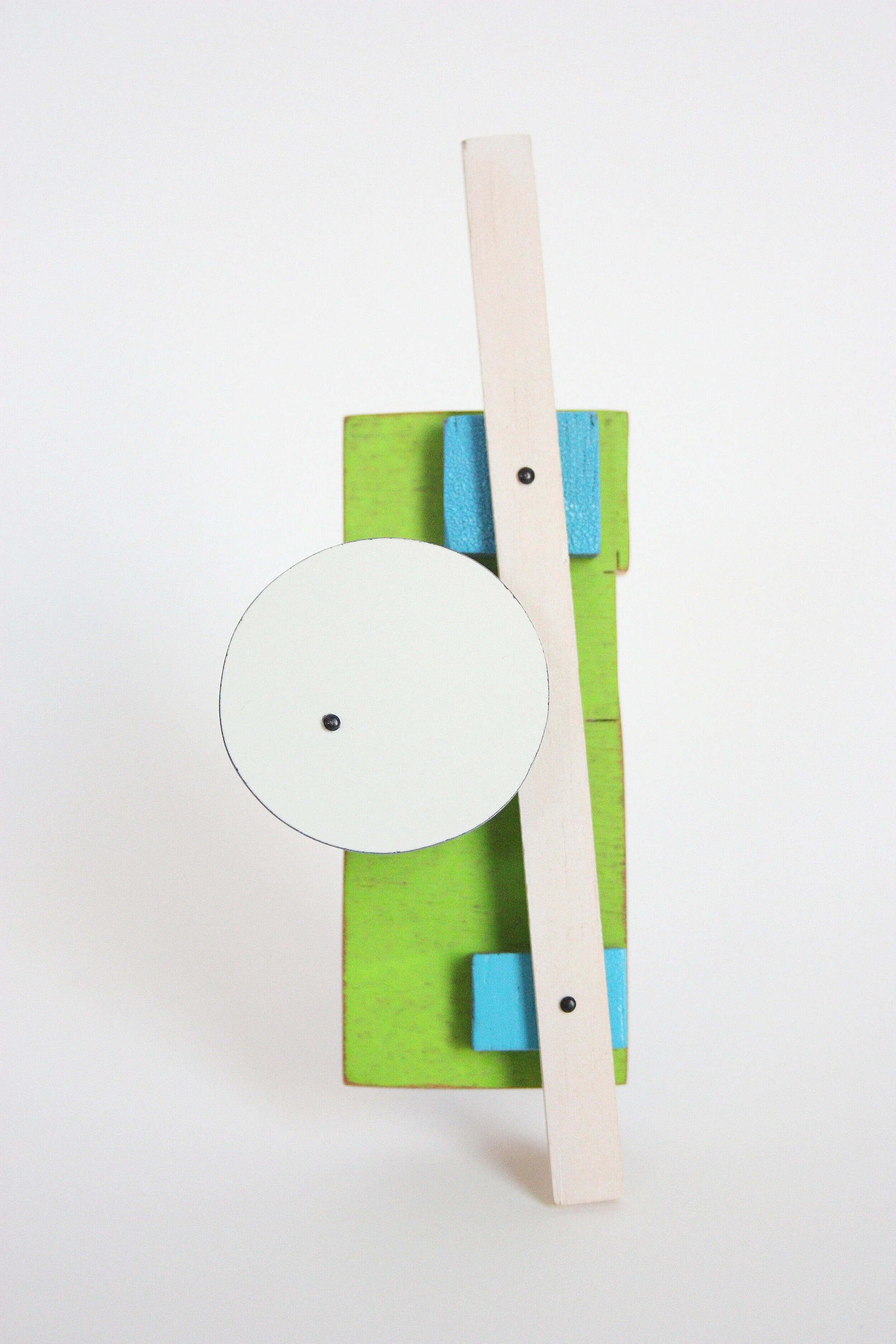 Brooch #137 - Materials: wood, enamelled steel, pins, zinc, paint