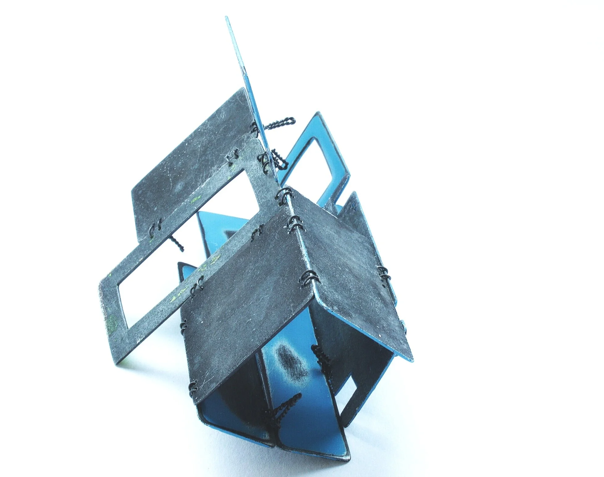 There is life after graduation - Kinetic Brooch - Materials: zinc, paint, iron wire