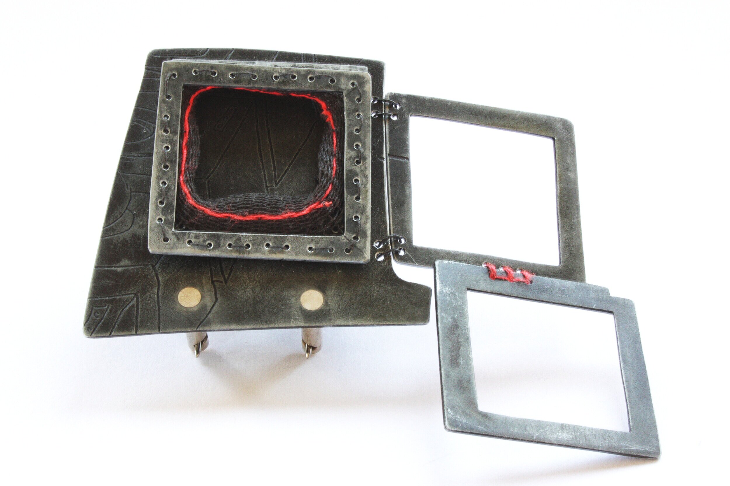 Camera Obscura - Kinetic Brooch
