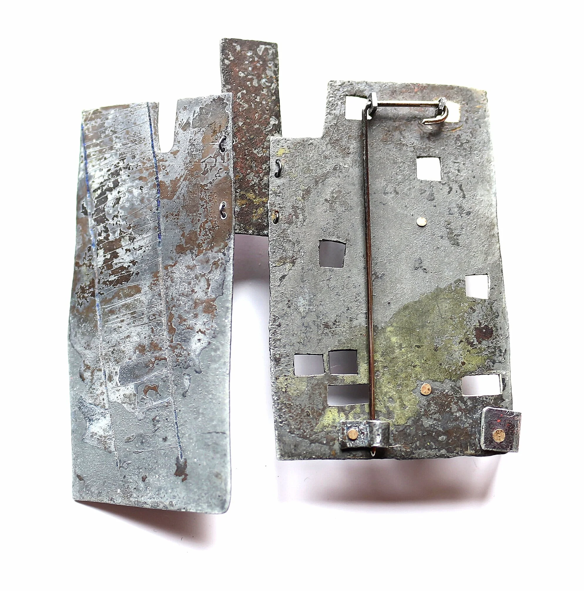 Ladder to the Wall /open/ - Kinetic Brooch - Materials: zinc, paint, shrinking plastic, iron wire, silver