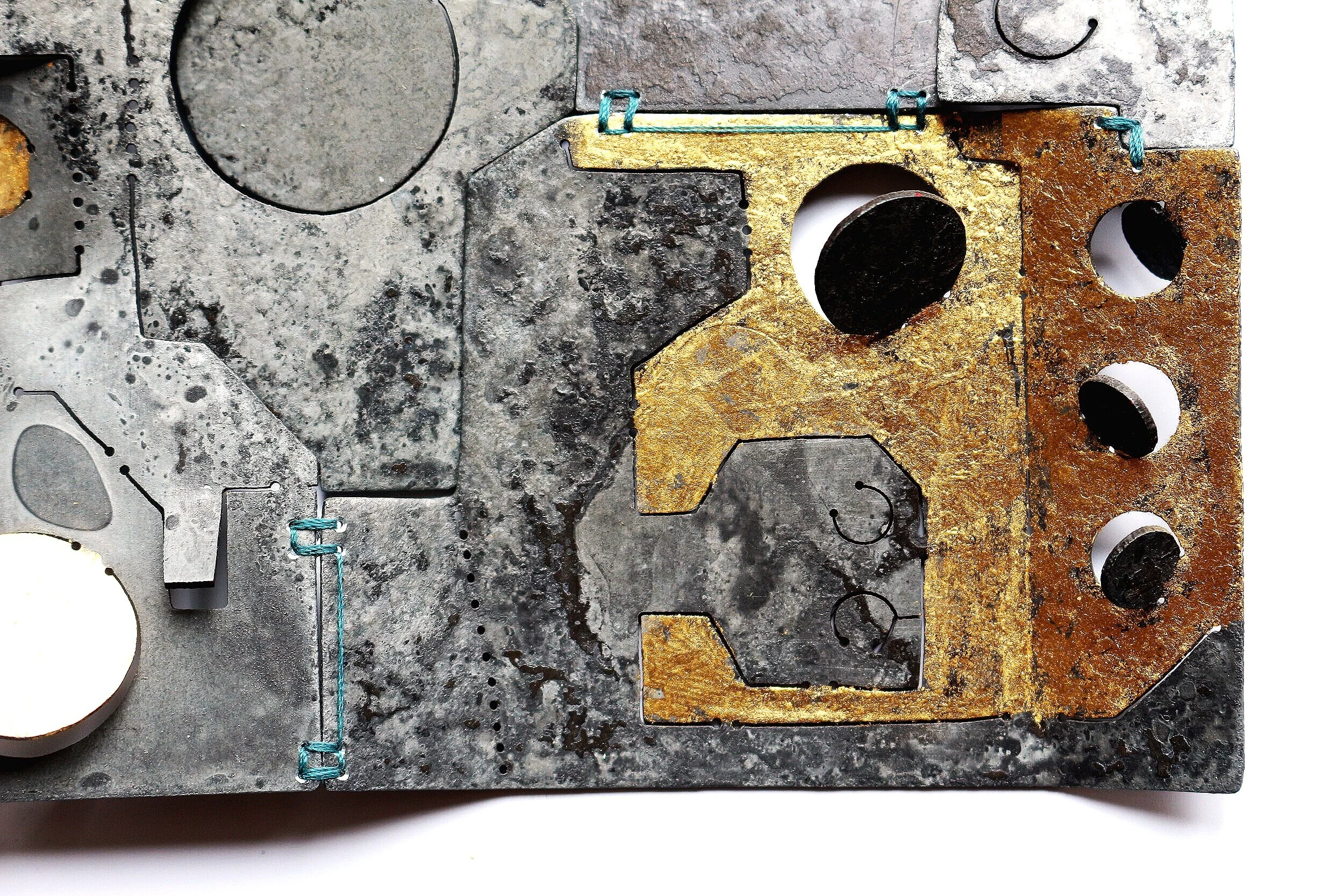 Happy to be here - Wall Object II. A/5  /detail/ - Materials: etched zinc plate, gold leaf, silk thread 