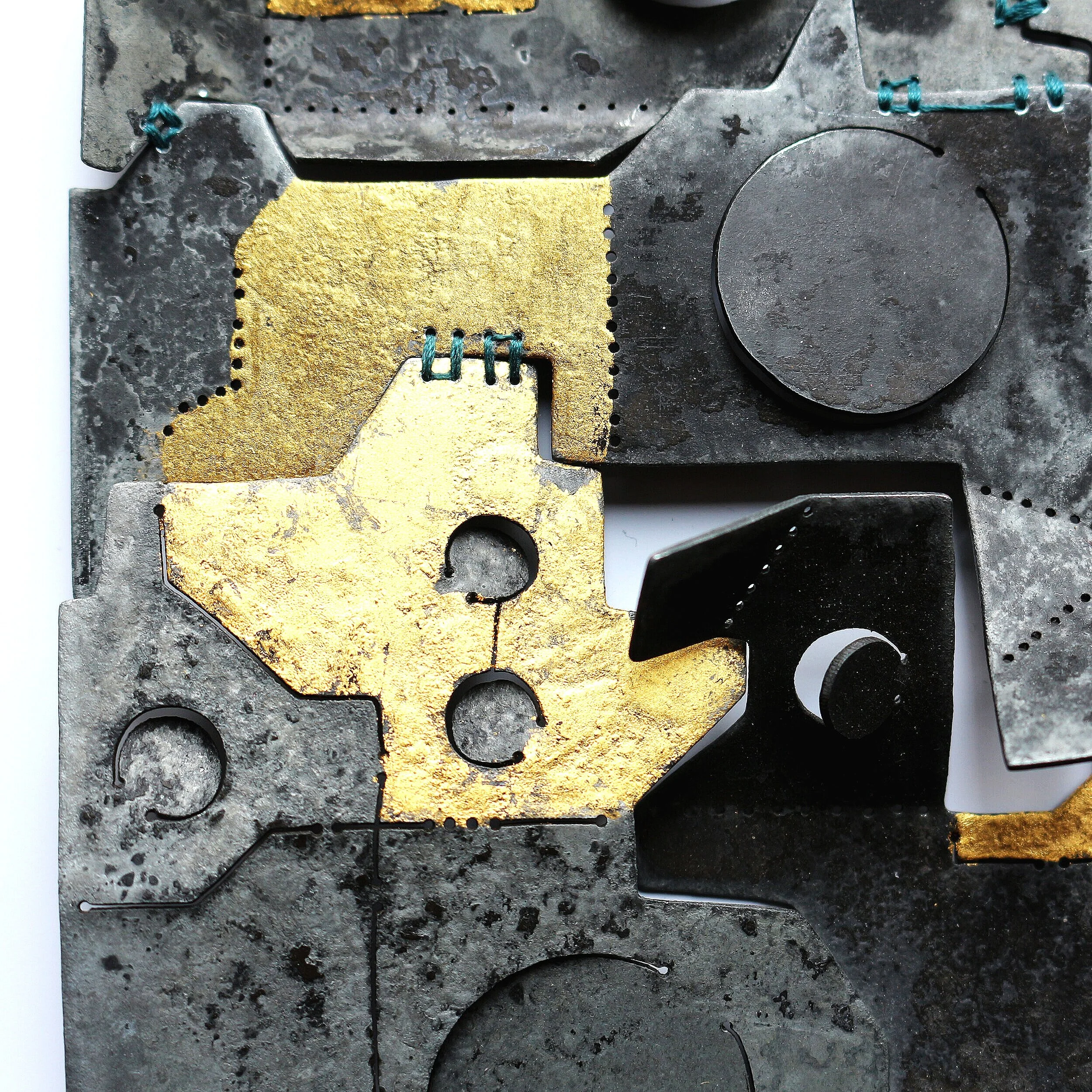 Happy to be here - Wall Object II. A/5  /detail/ - Materials: etched zinc plate, gold leaf, silk thread 