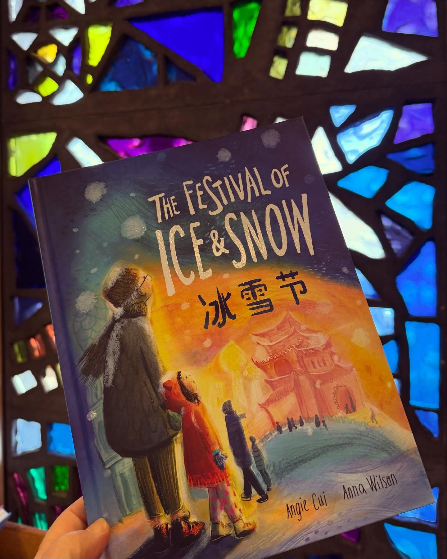 I love a writing day at the @nationallibraryaus - the quiet spaces, good coffee and a fabulous bookshop! 📚

Today, I couldn&rsquo;t resist picking up a copy of this gorgeous new book The Festival of Ice and Snow by @angiecuiwrites and @abottlefullof