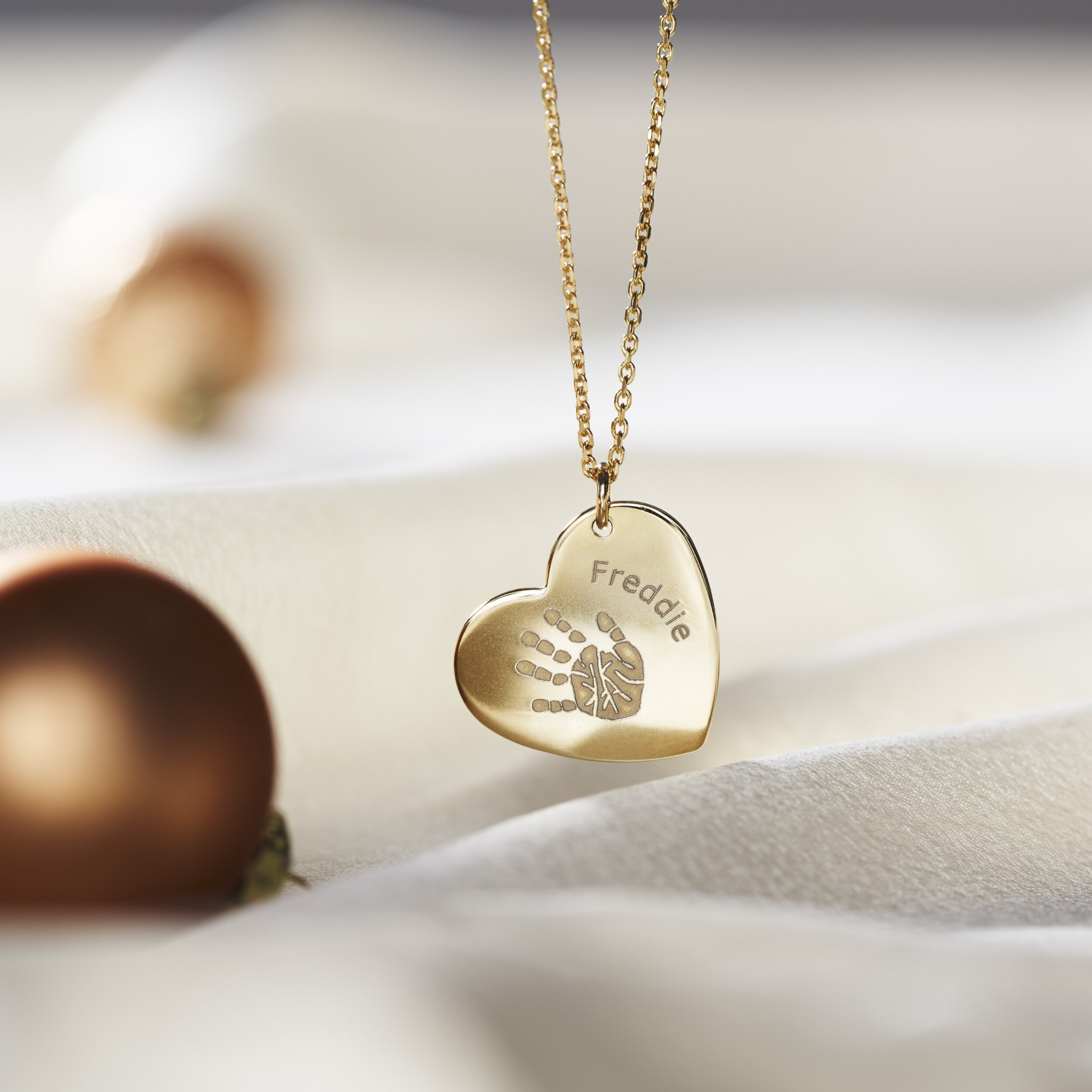 Under the Rose1062.jpg