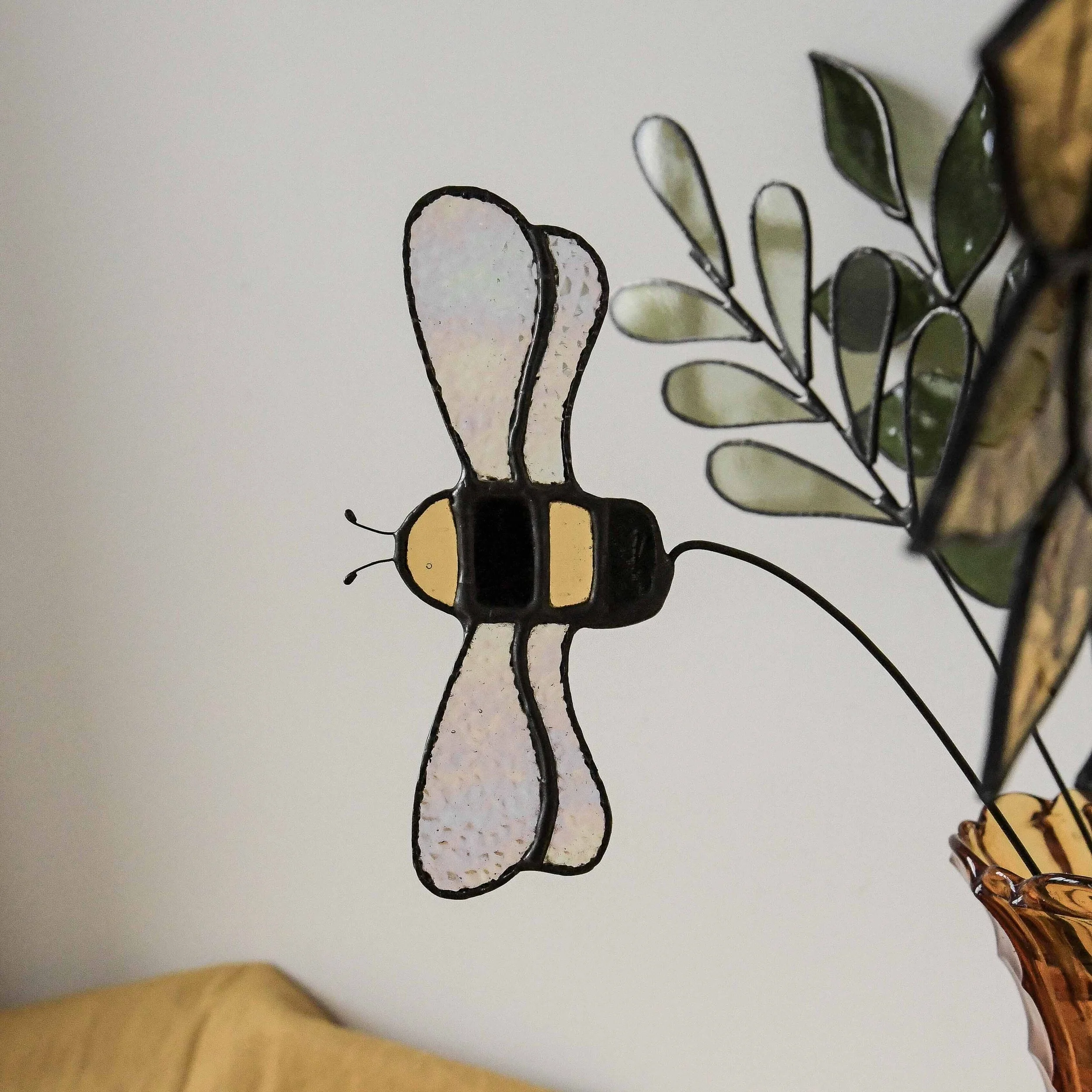 bee 2.jpg