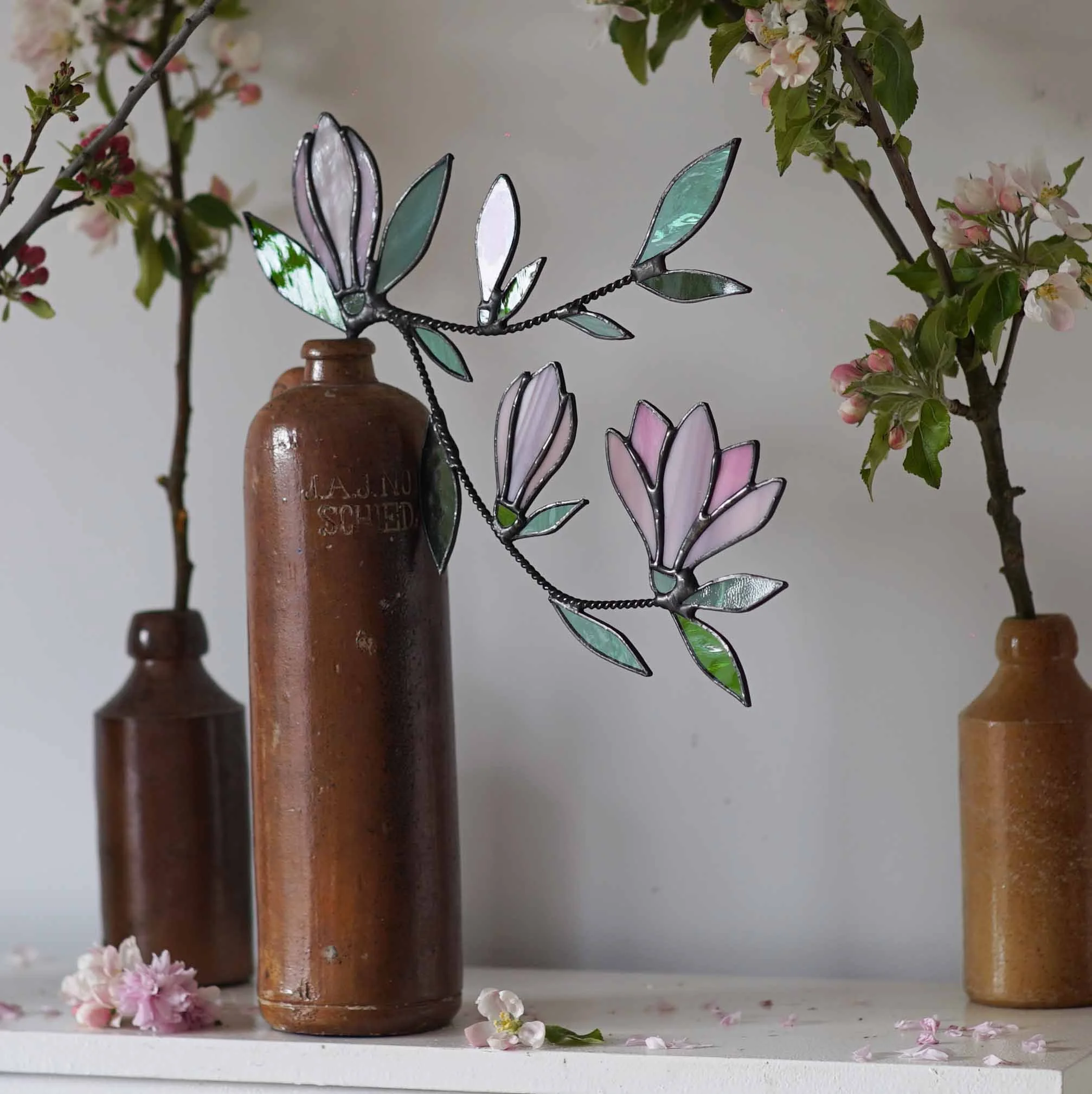 magnolia low res.jpg