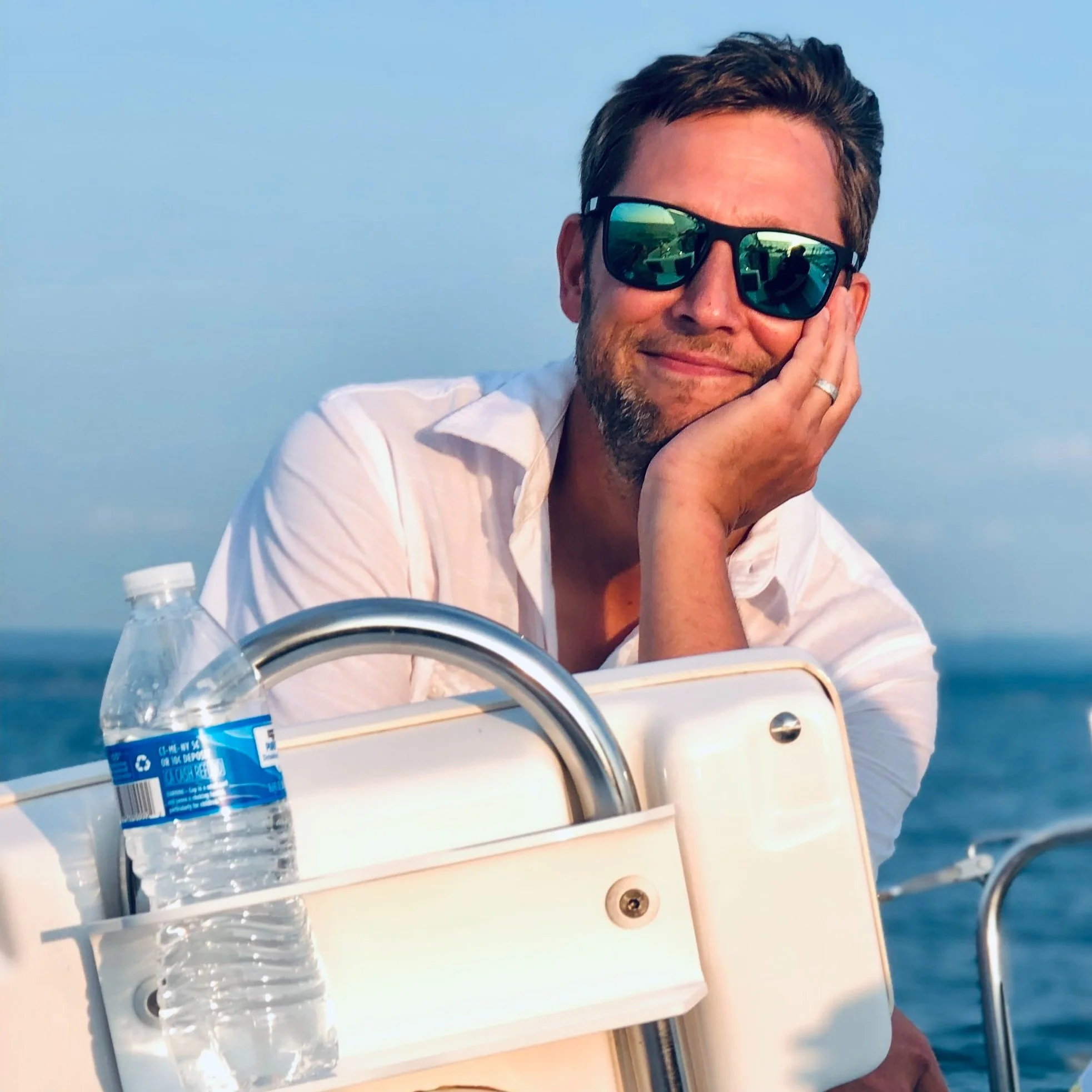 Enjoy wine & food pairings with our sommelier while you relax in port on the sailboat. — Your