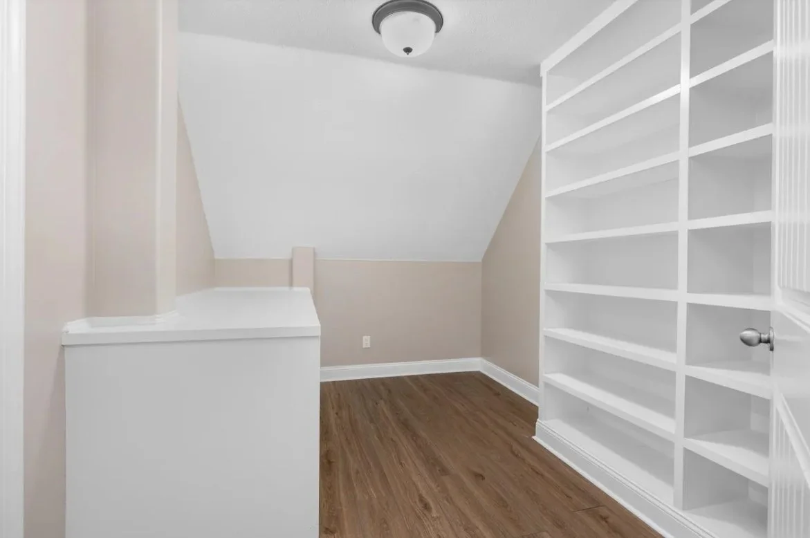 Screenshot_14-10-2025_215728_www.realtor.com.jpeg