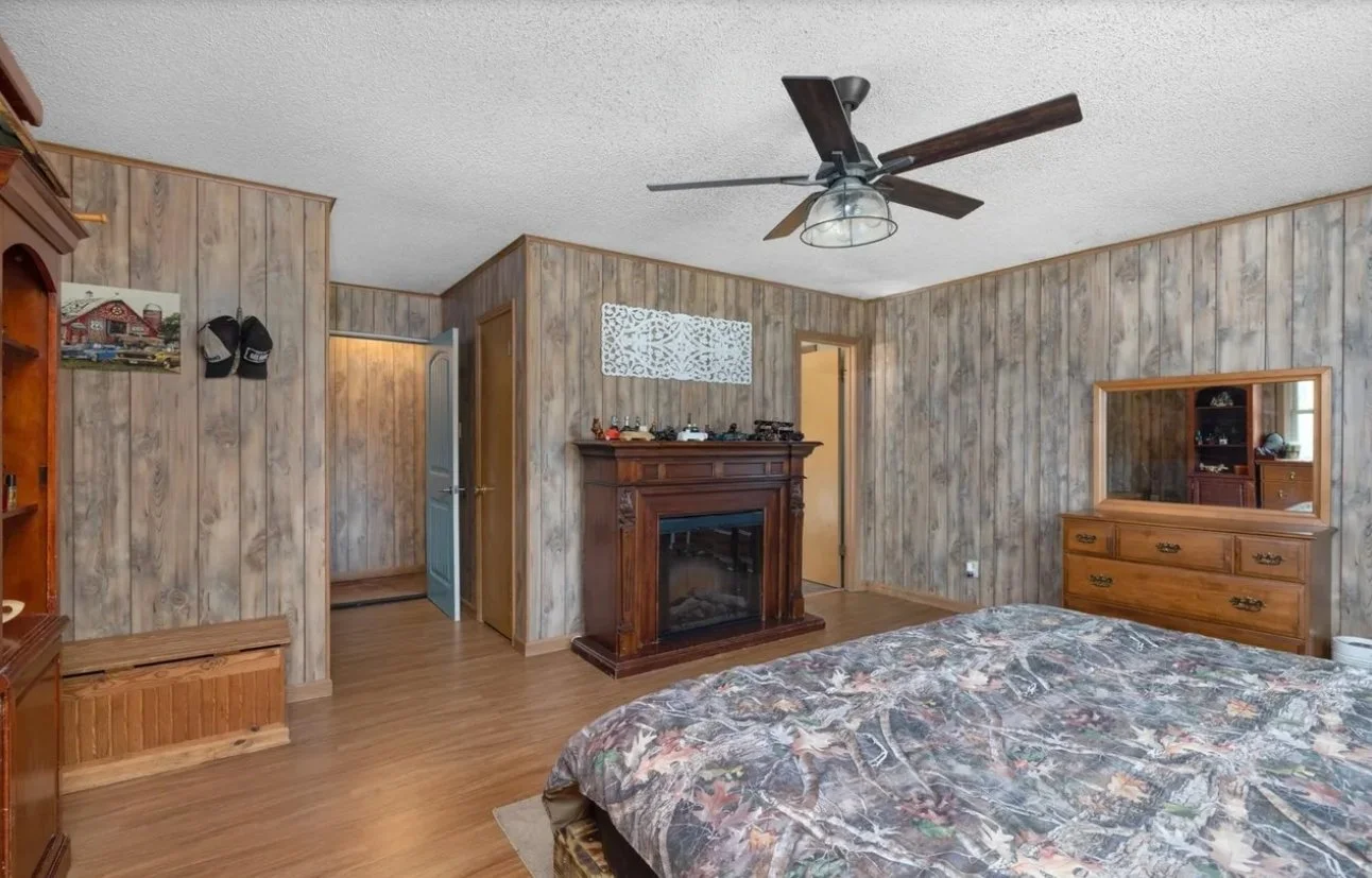 Screenshot_17-9-2025_1600_www.realtor.com.jpeg