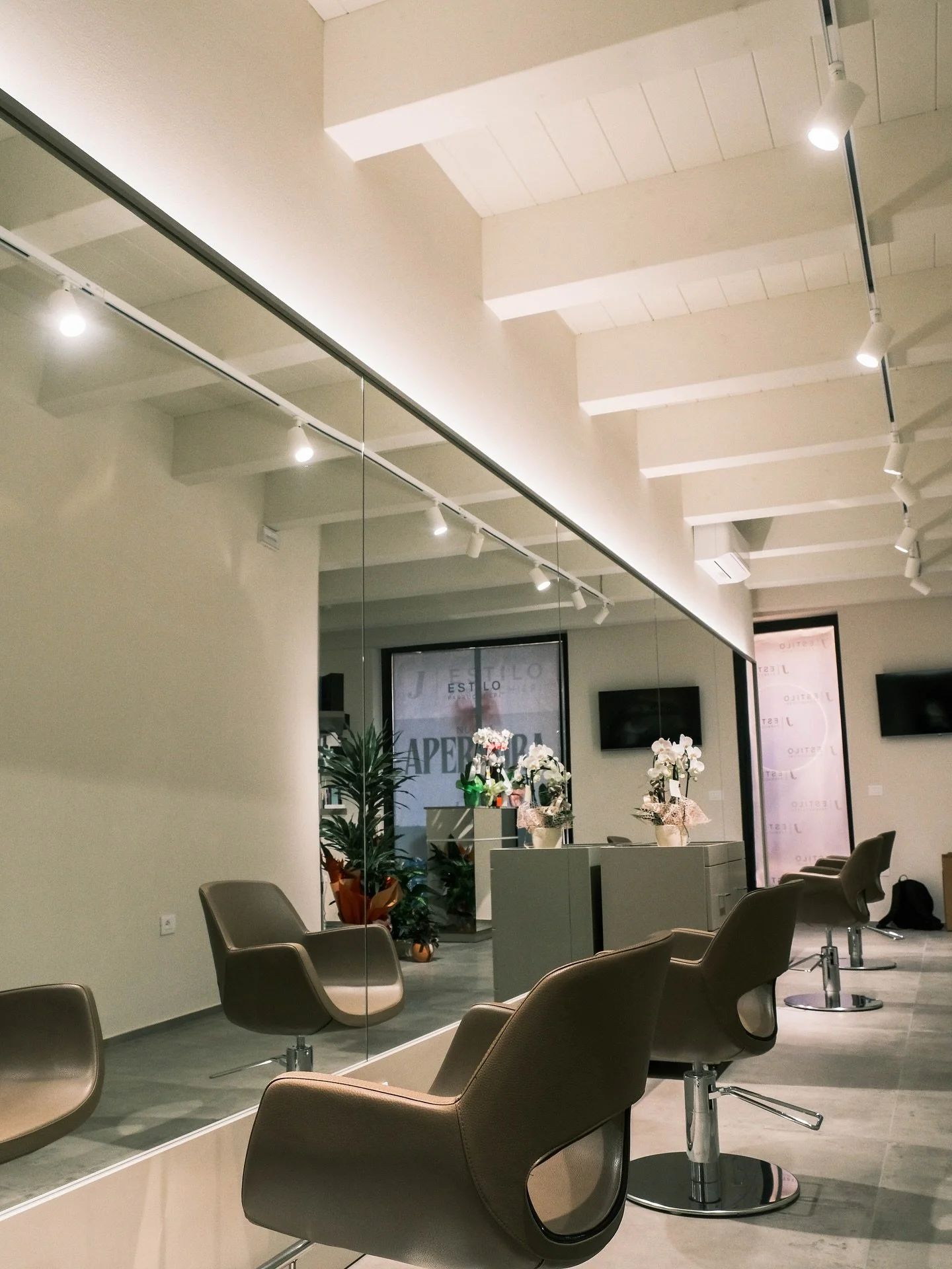 Estilo Parrucchieri_S.Angelo in Vado_Pesaro