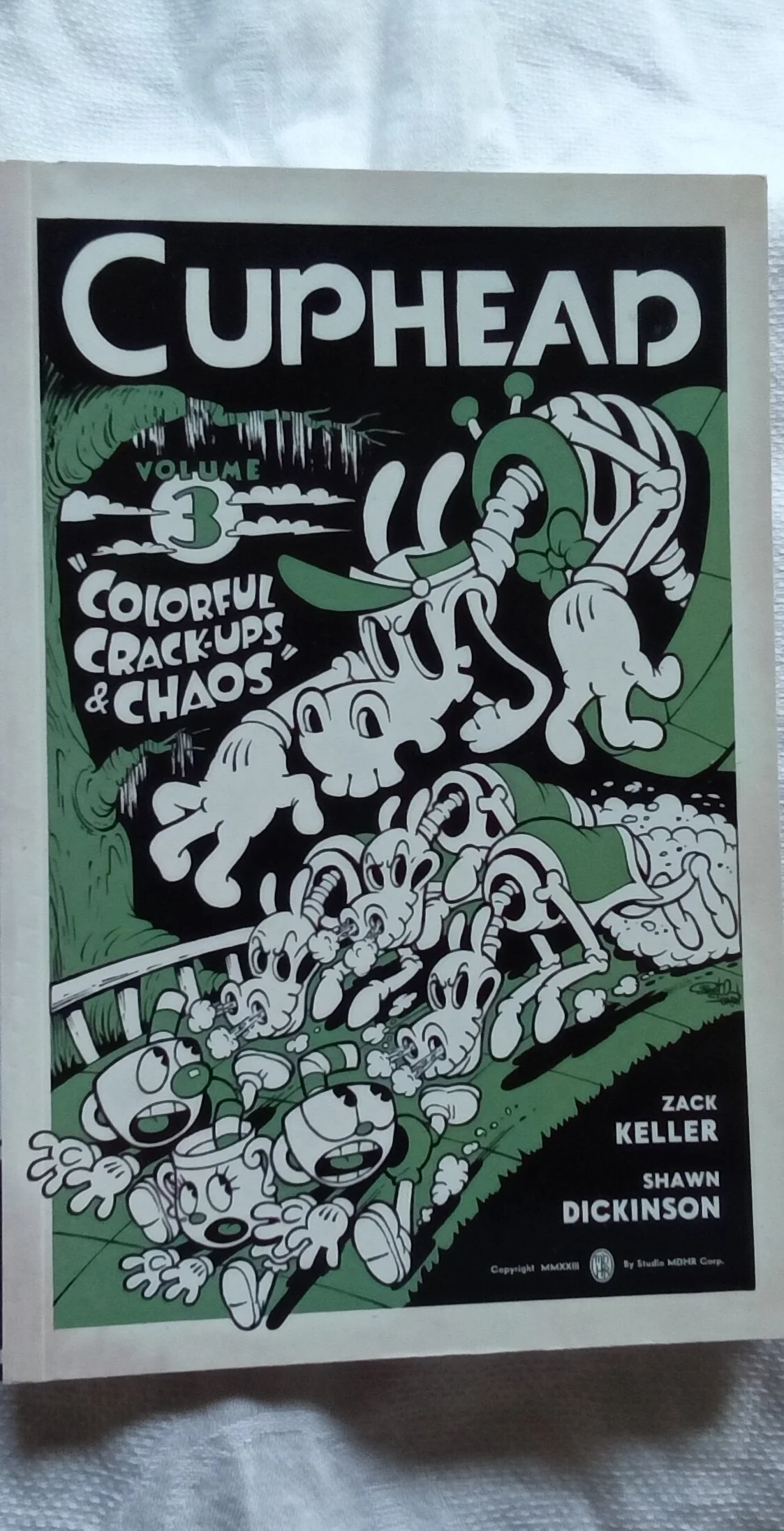Cuphead Volume 3: Colorful Crack-Ups & Chaos Paperback