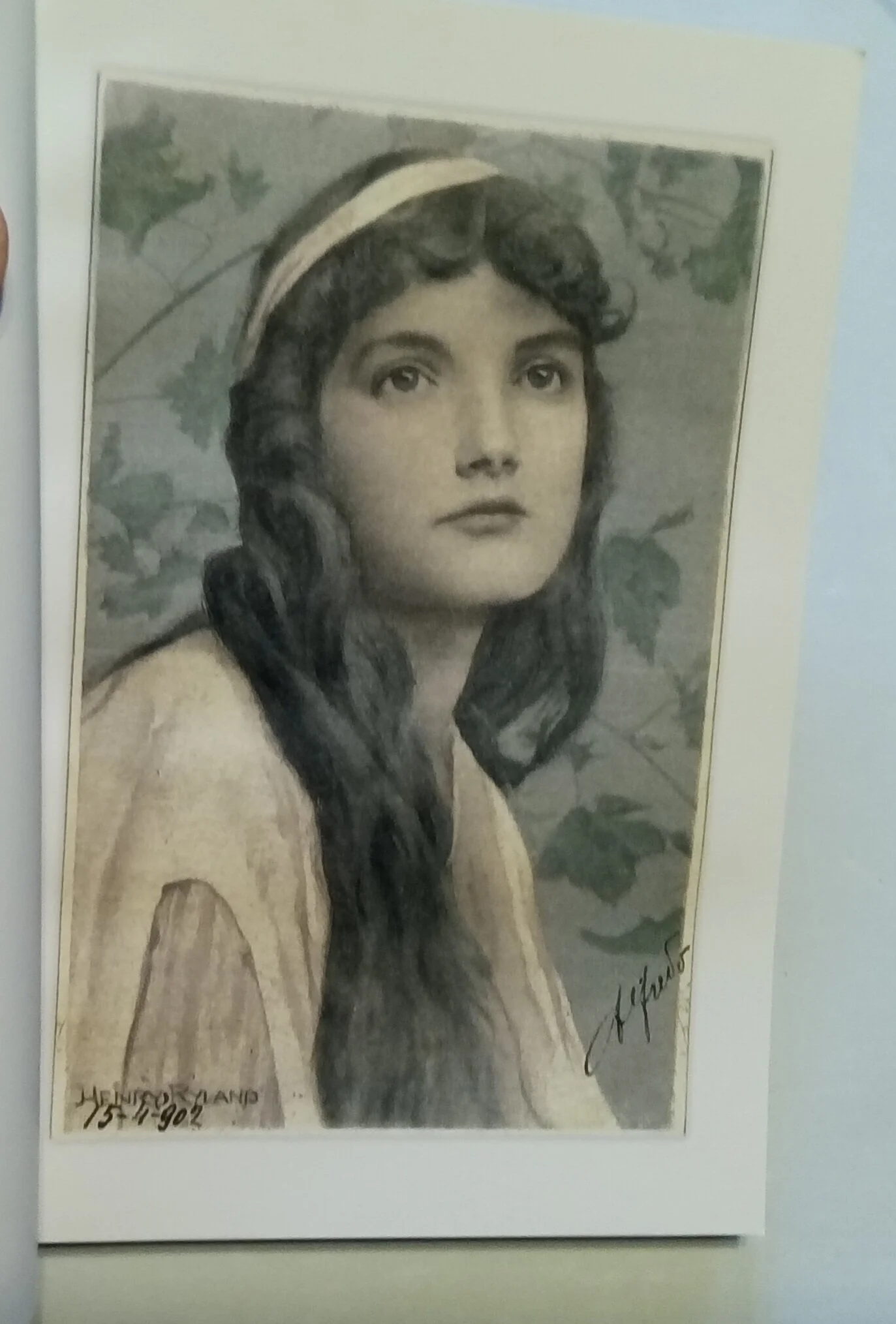Vintage Postcards: Ladies & Roses