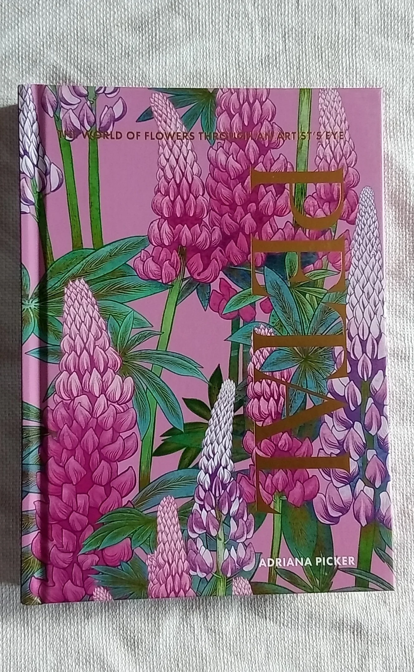 .Petal: The World of Flowers Through an Artist's Eye