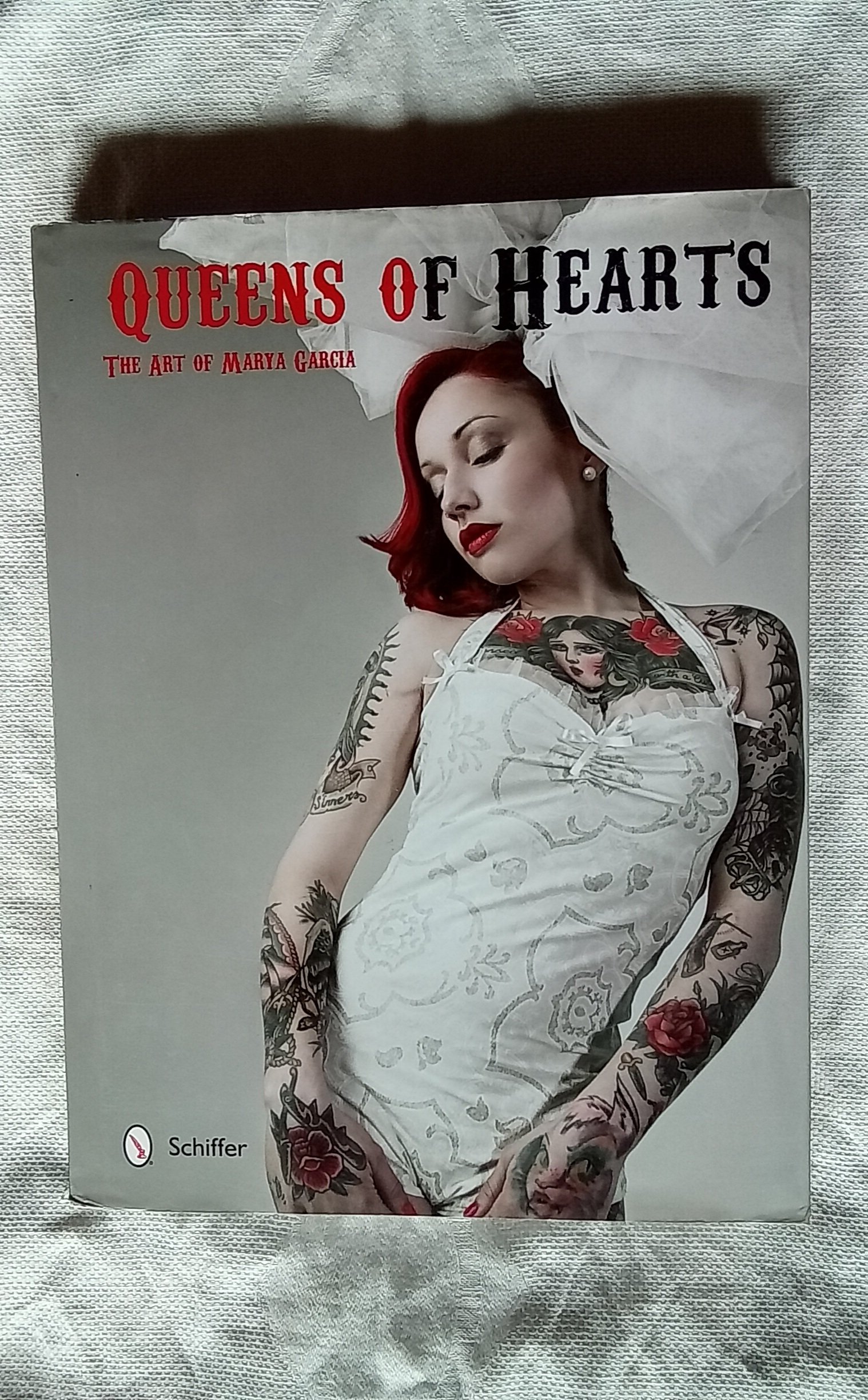 Queens of Hearts: The Art of Marya Garcia Hardcover –