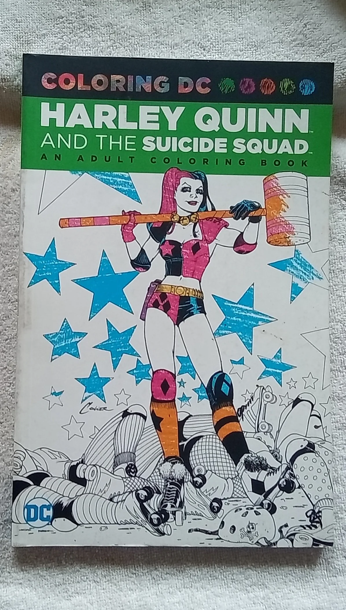 Harley Quinn & the Suicide Squad: An Adult Coloring Book