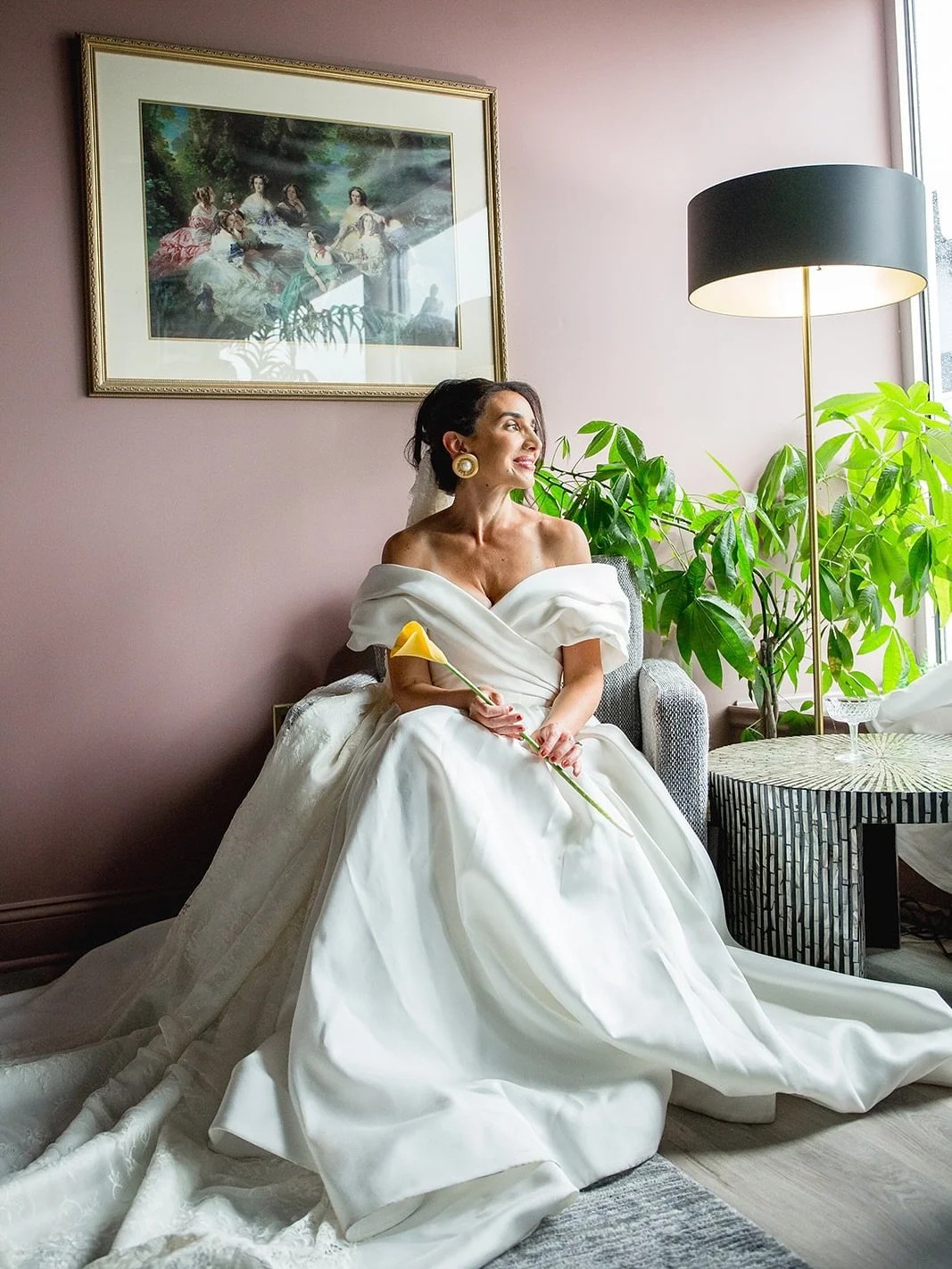 @_gmbr in @wona.bridal πππ
@anjphotographer 
@suave_haus 
@glamxglo_ 
@cole_select 
#thedesignersamplestudio #designersamplegowns #designergowns #wonabridal #wonabride #bride #weddinginspo #weddinginspiration