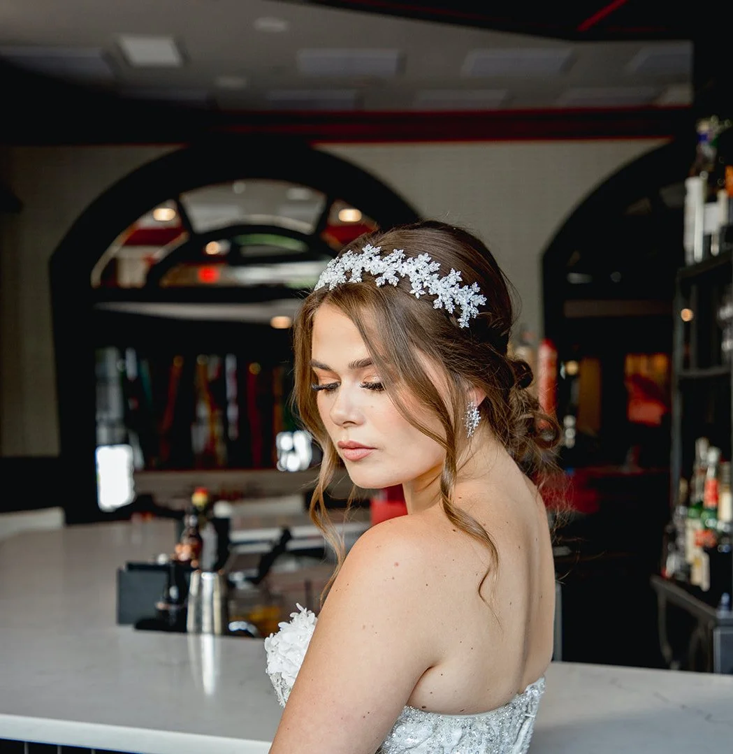 Amani Tiara (Silver & White)