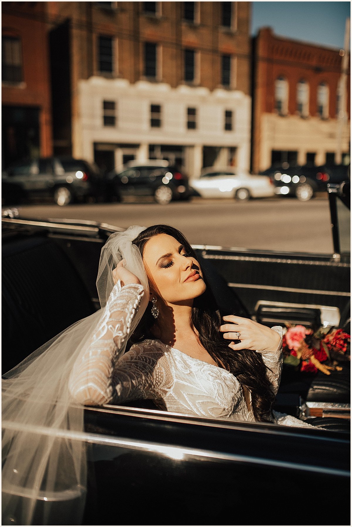 Bride in vintage car on wedding day | Lauren Parr Photography