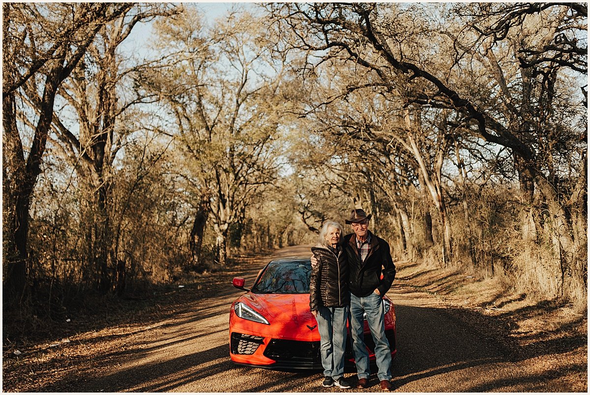 Central Texas Loves on Ranch in Smithville, TX | Lauren Parr Photography