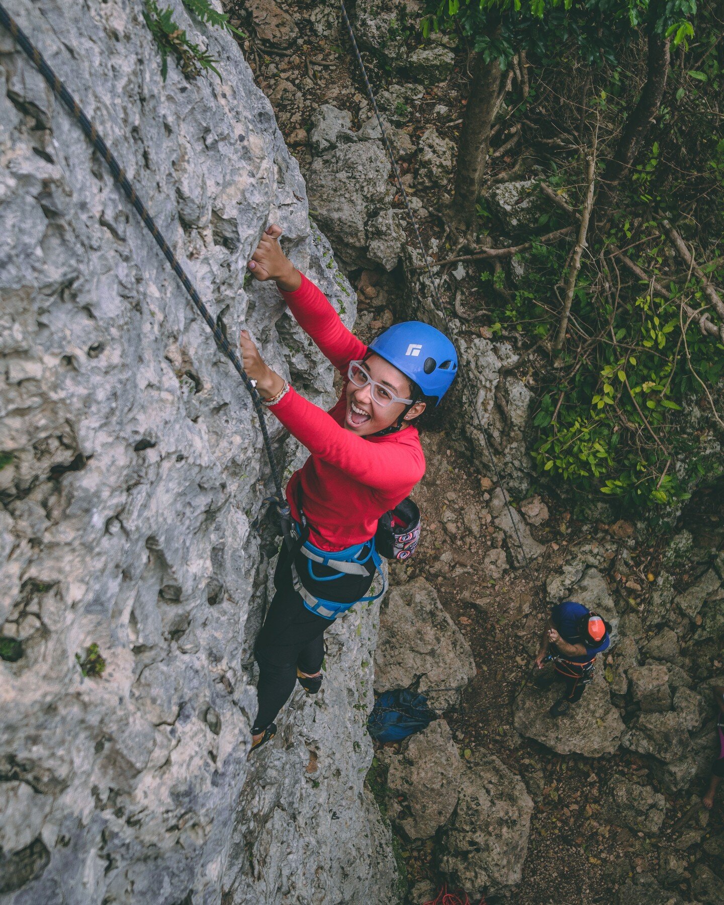 Take a break from your daily routine and immerse yourself in nature.
Feel the thrill of the rock beneath your fingertips, the rush of the wind in your hair, and the sense of accomplishment as you reach new summits. Whether you're a seasoned climber o