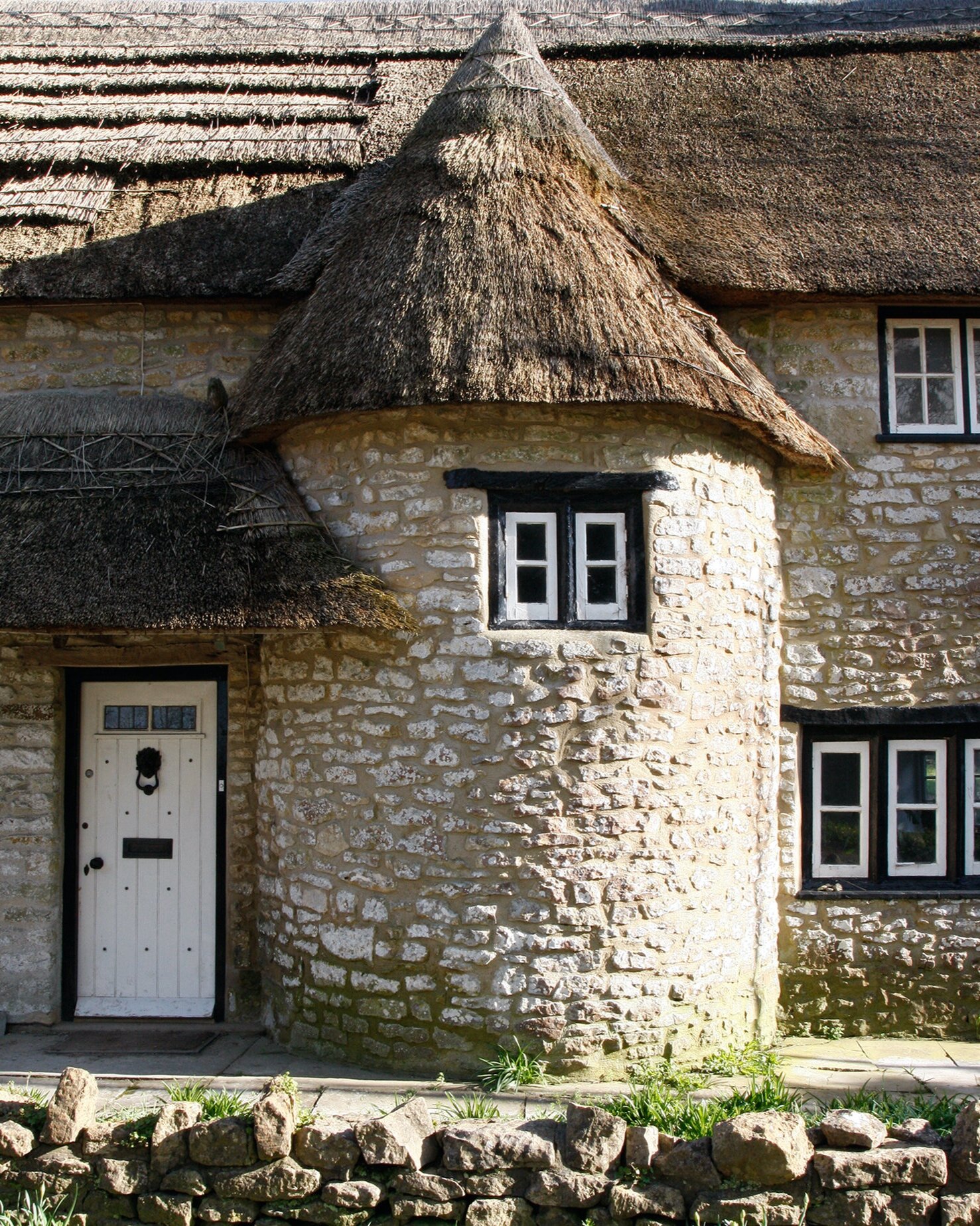 RANDOM+THATCH+-+front+view+turret.jpg
